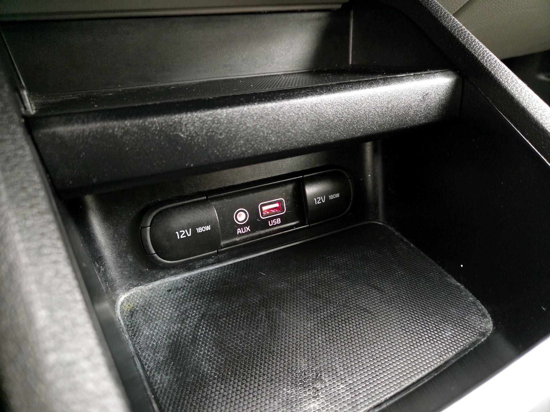 Thumbnail: 2020 Kia Forte - 18