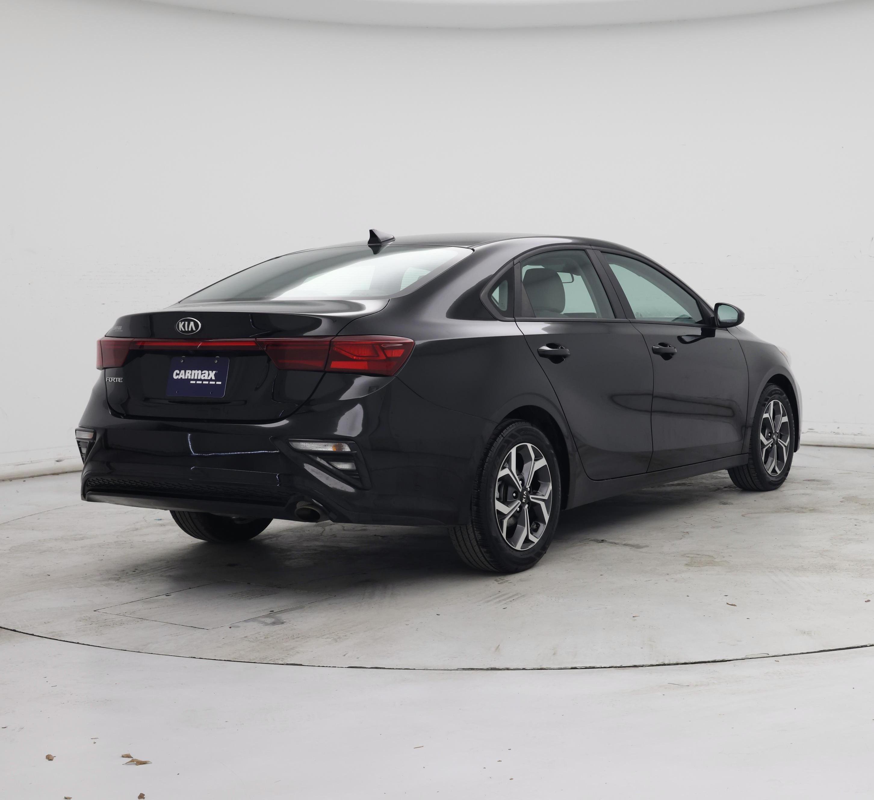 Thumbnail: 2020 Kia Forte - 8