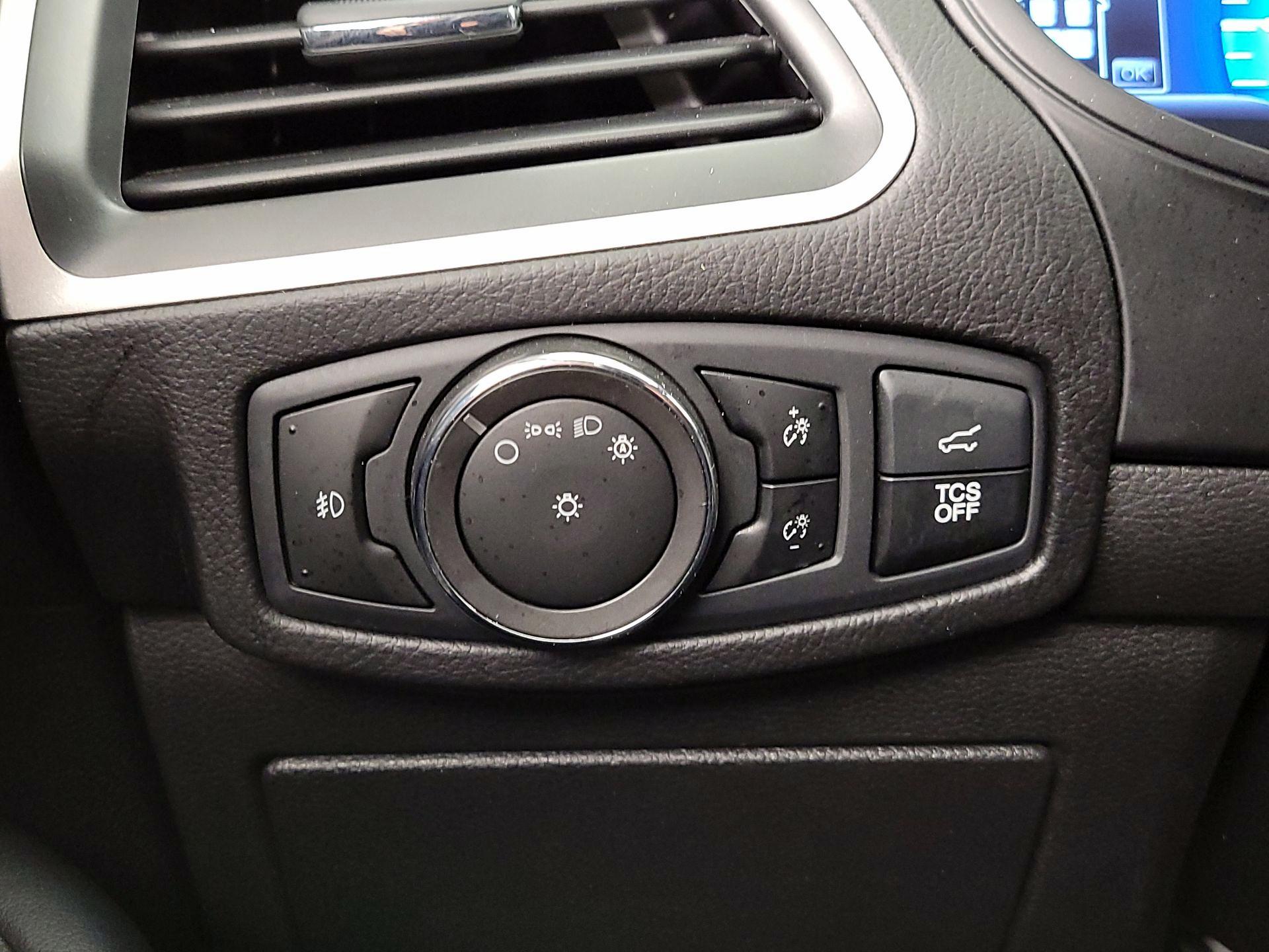 Thumbnail: 2023 Ford Edge - 13