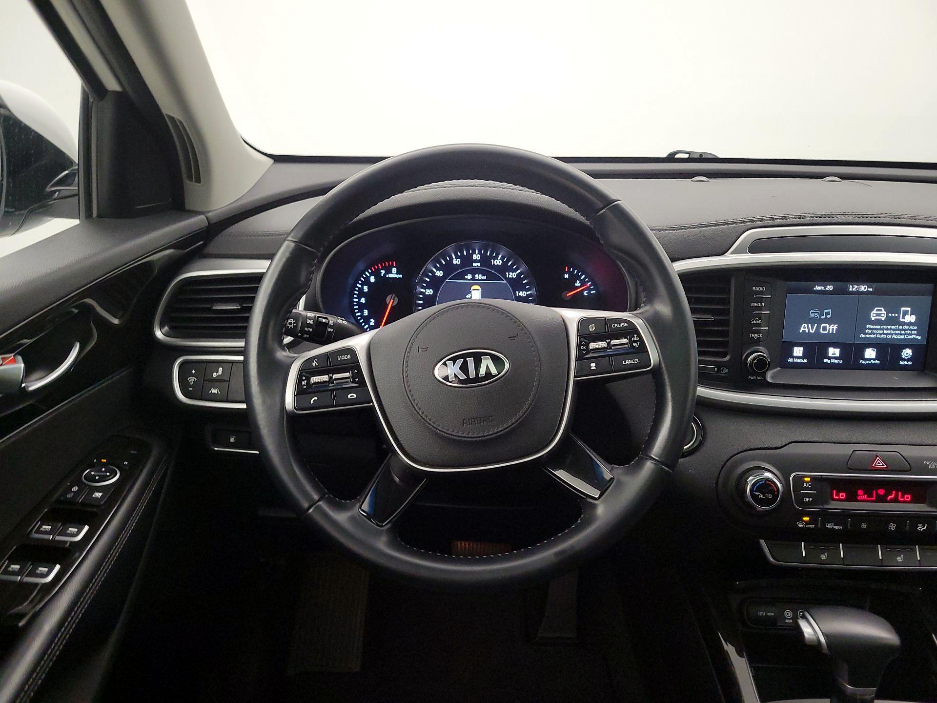 Thumbnail: 2020 Kia Sorento - 10