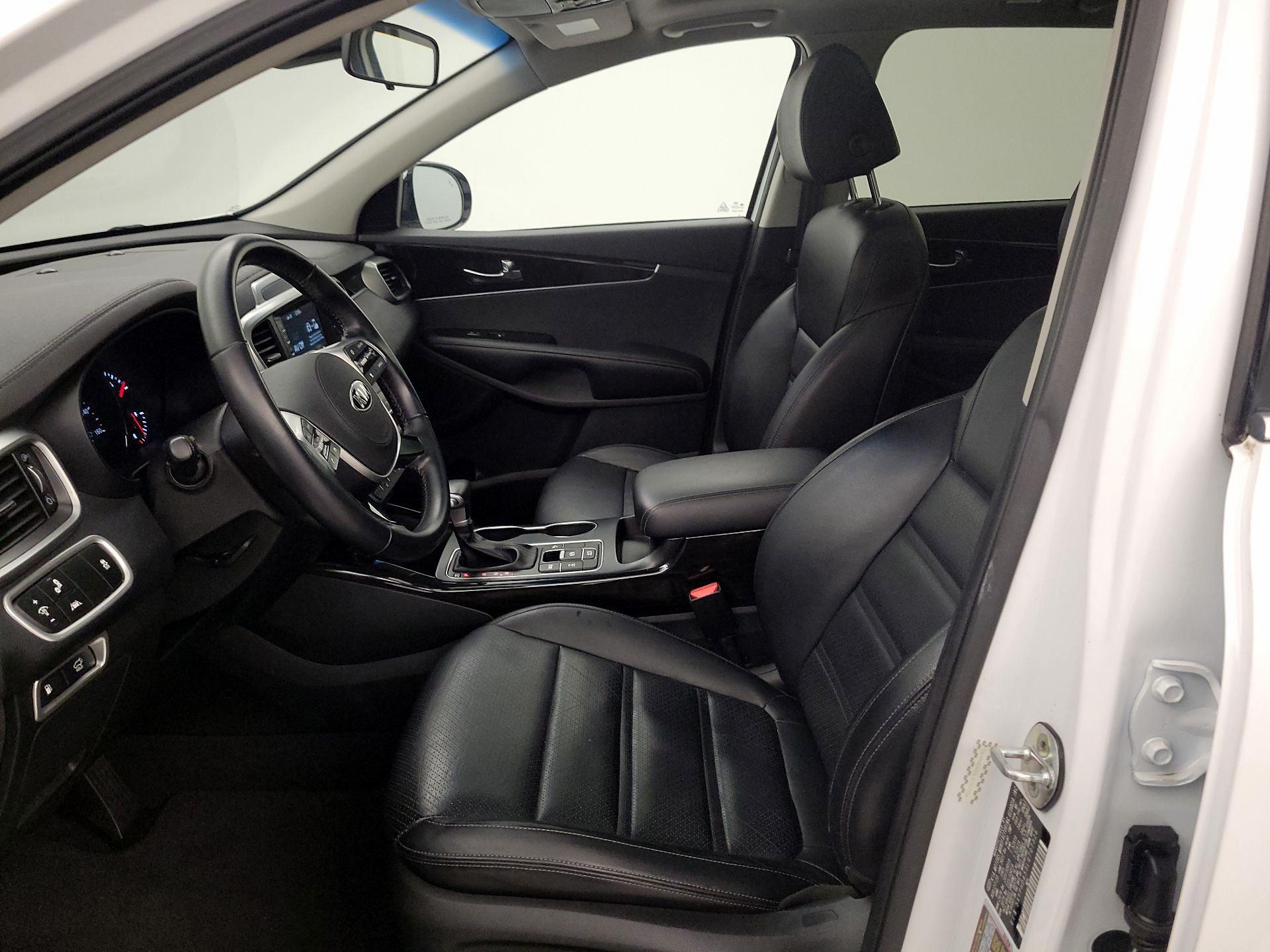 Thumbnail: 2020 Kia Sorento - 11