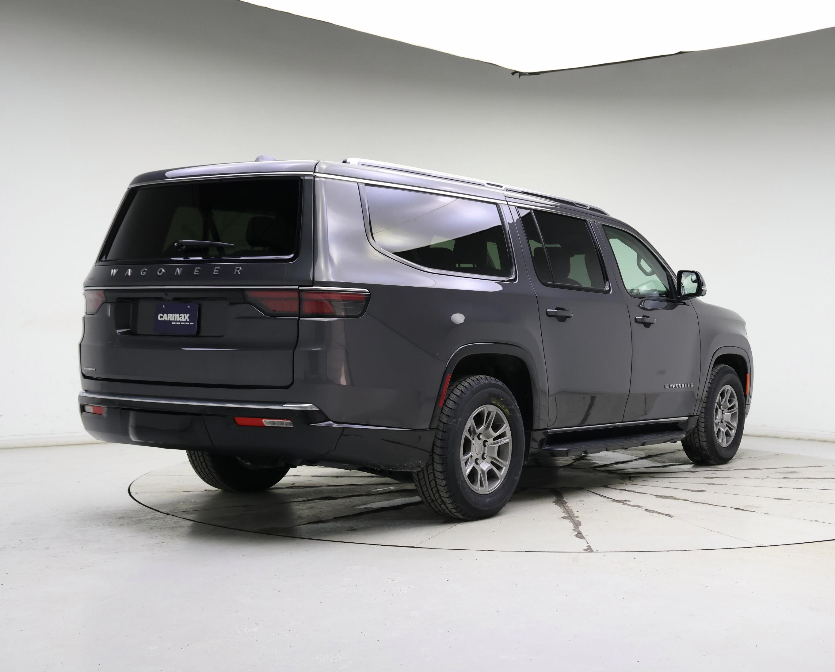 Thumbnail: 2023 Jeep Wagoneer - 8