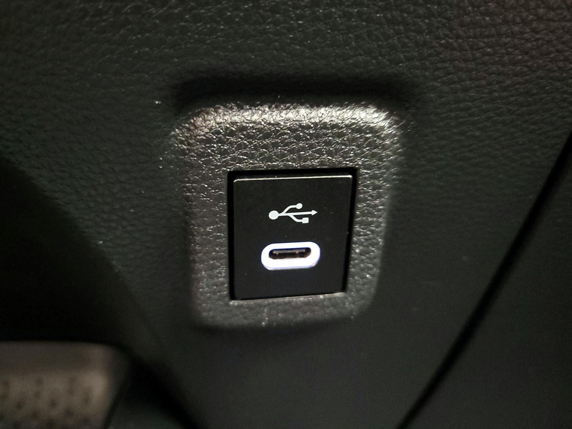 Thumbnail: 2024 Toyota Corolla - 18