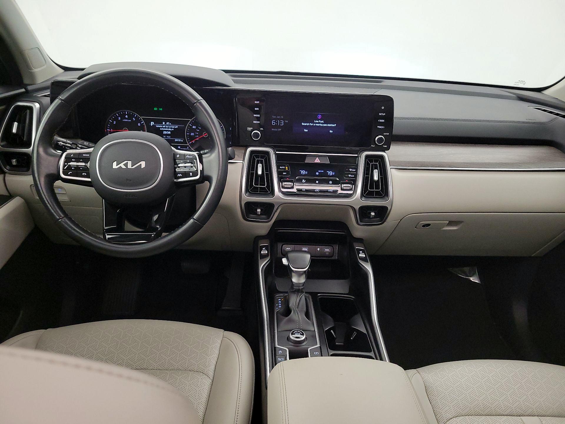 Thumbnail: 2022 Kia Sorento - 9