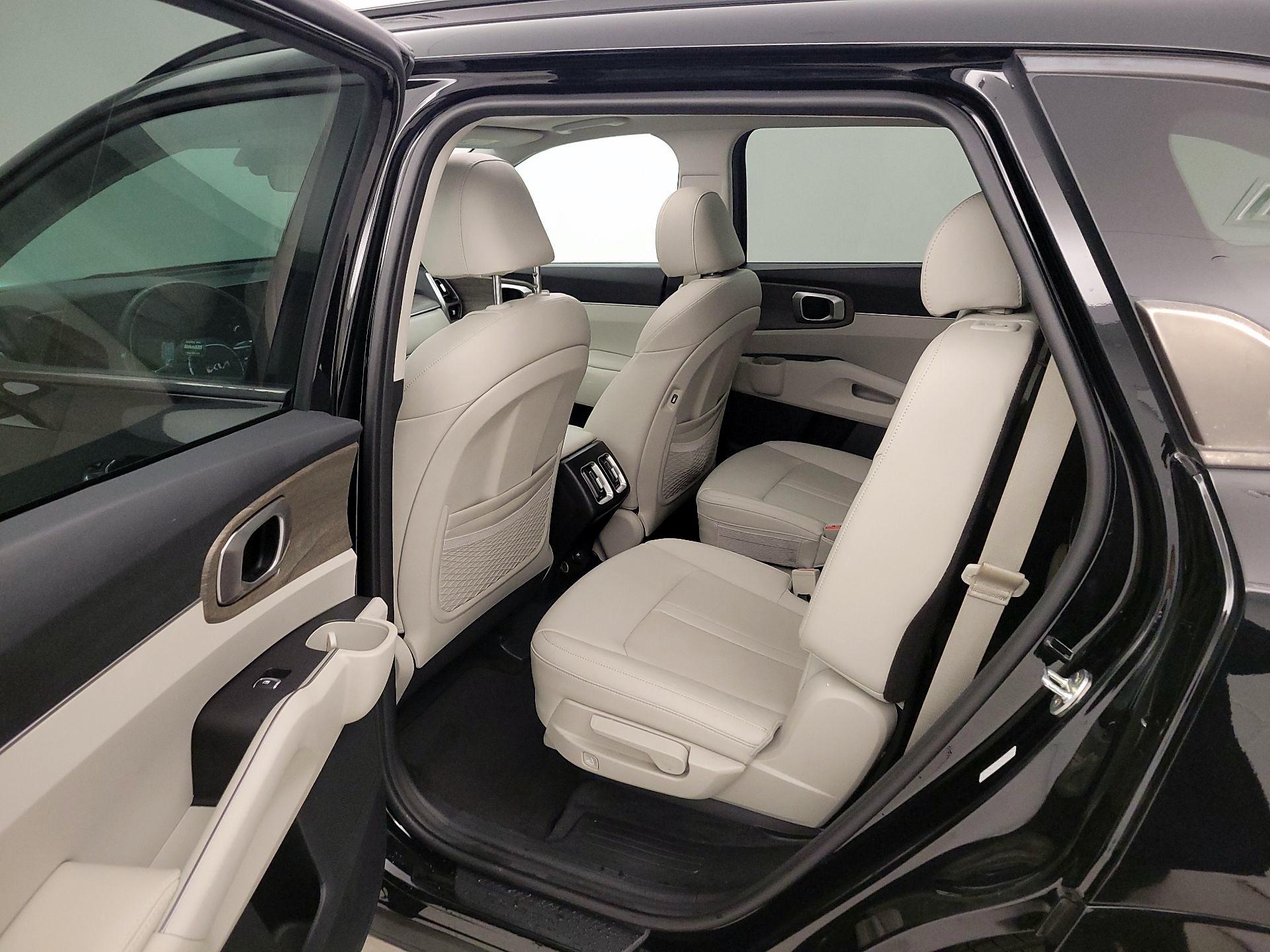 Thumbnail: 2022 Kia Sorento - 20