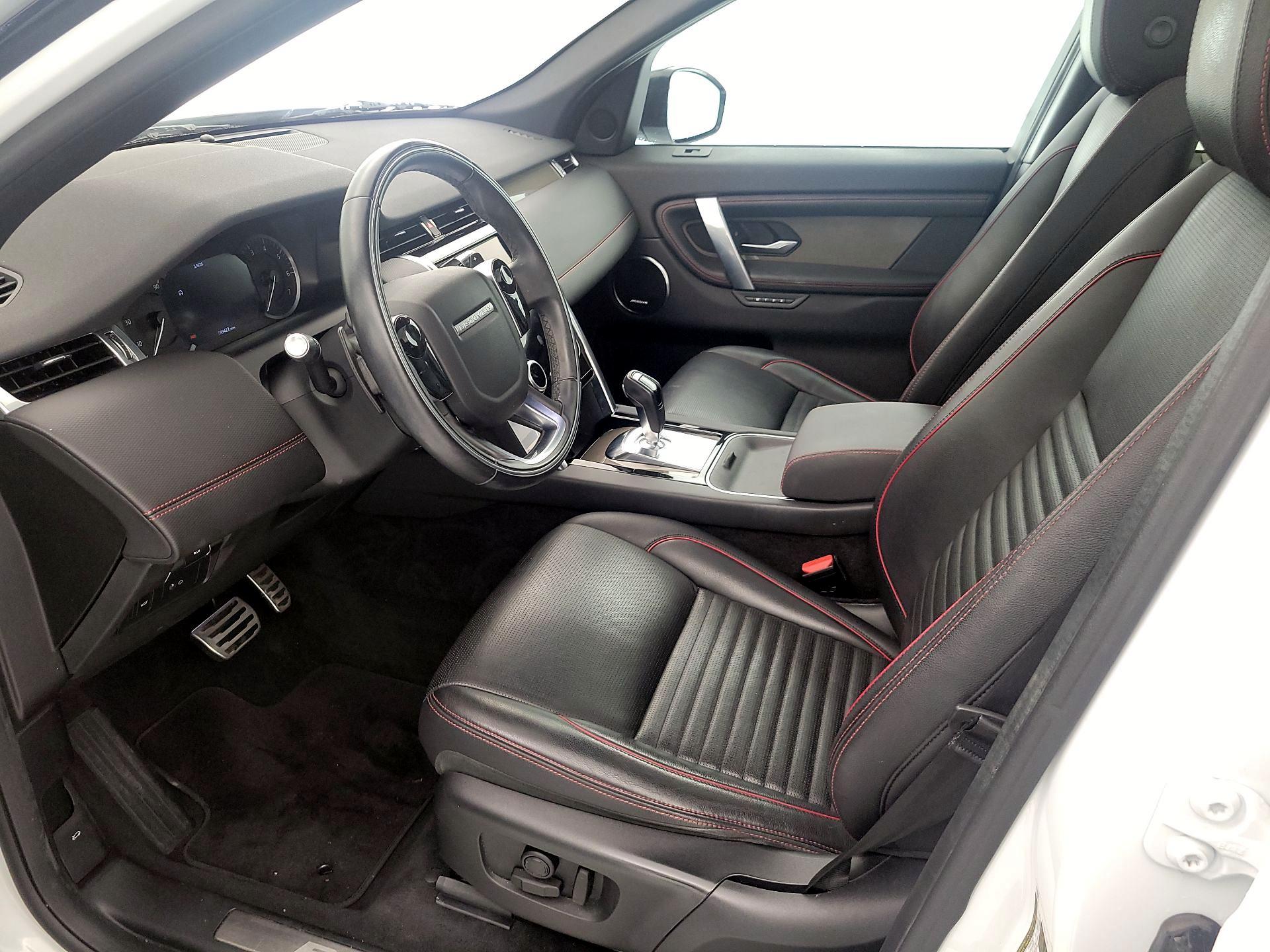 Thumbnail: 2020 Land Rover Discovery Sport - 11