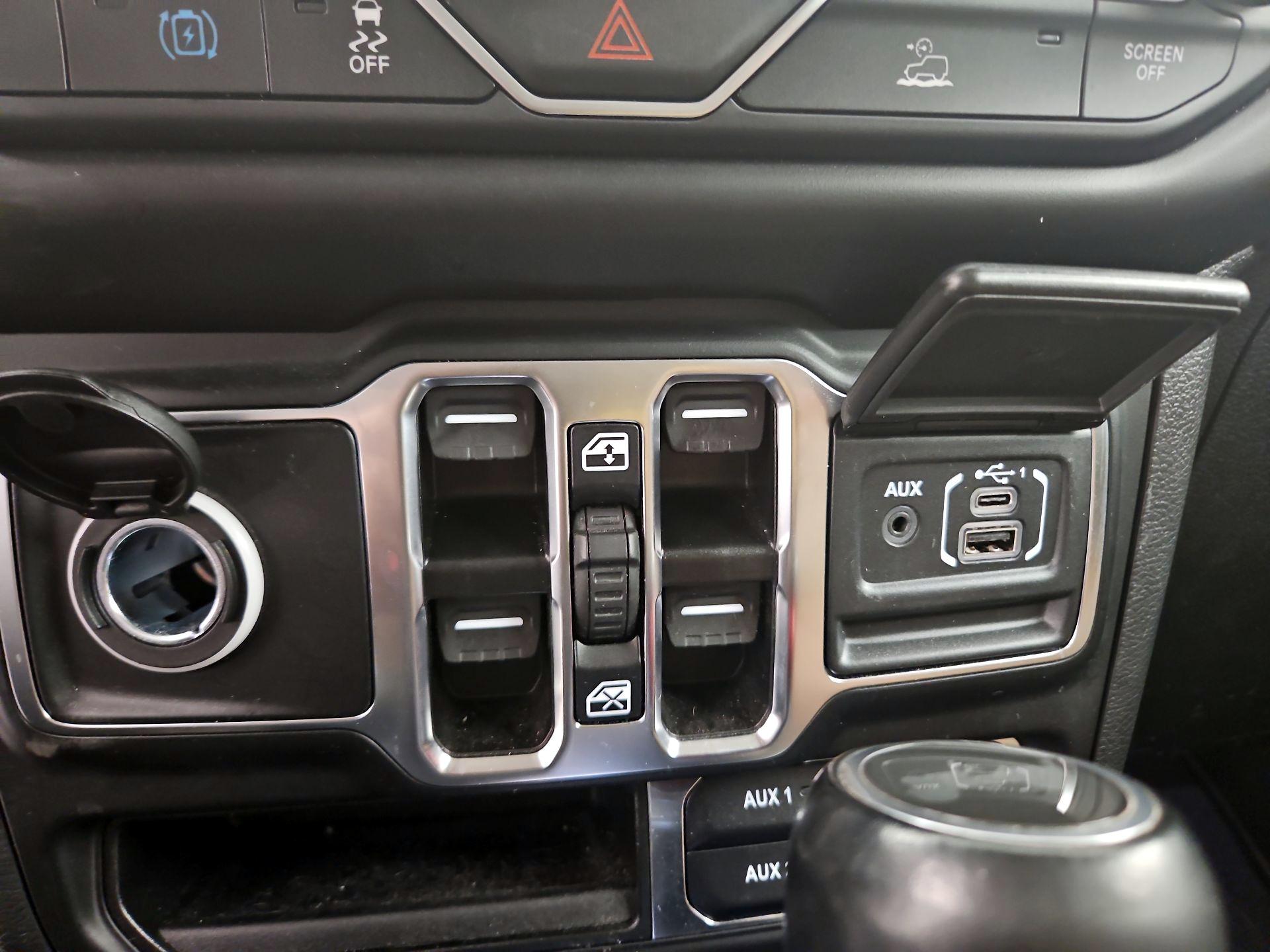 Thumbnail: 2023 Jeep Wrangler - 18