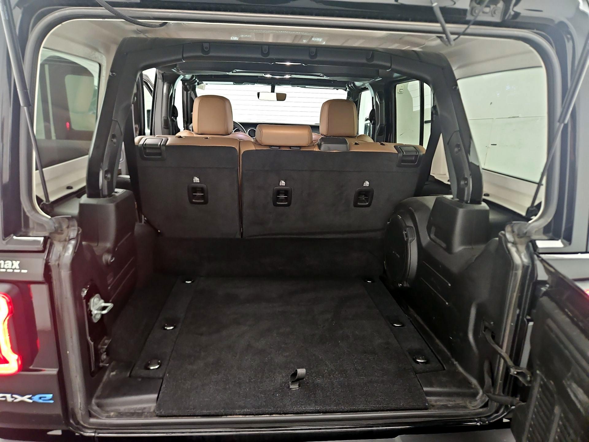 Thumbnail: 2023 Jeep Wrangler - 20