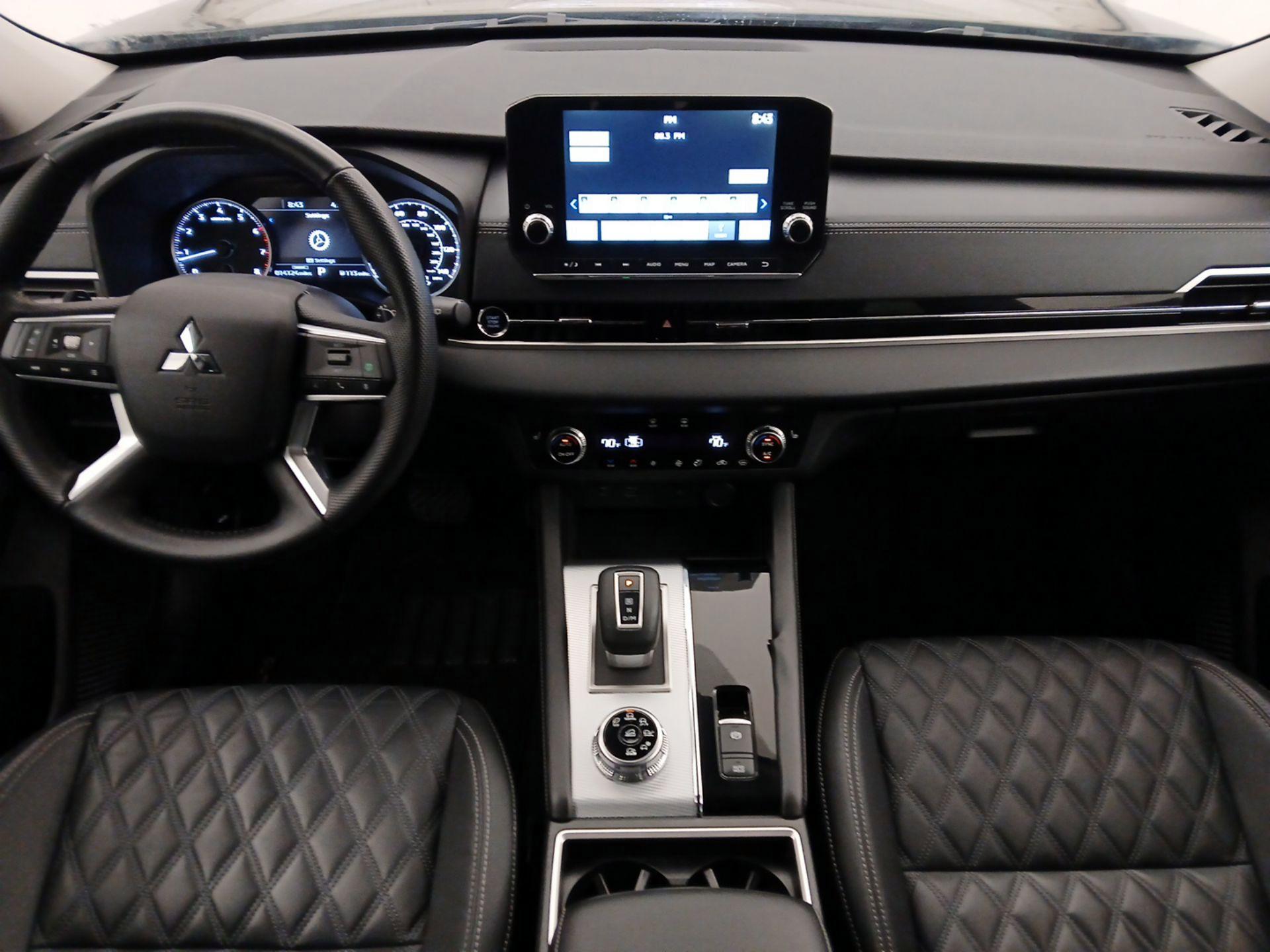 Thumbnail: 2022 Mitsubishi Outlander - 9