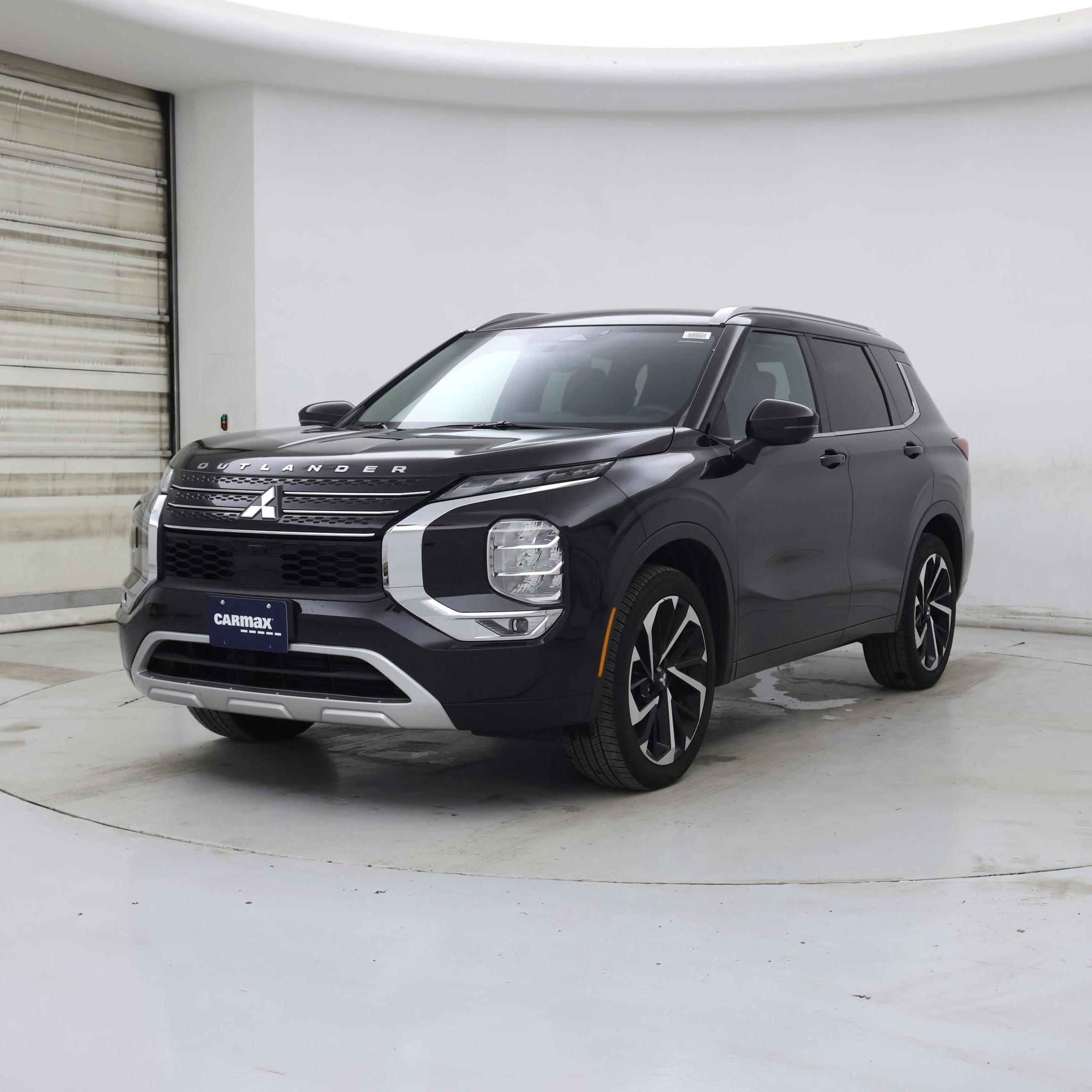 Thumbnail: 2022 Mitsubishi Outlander - 4