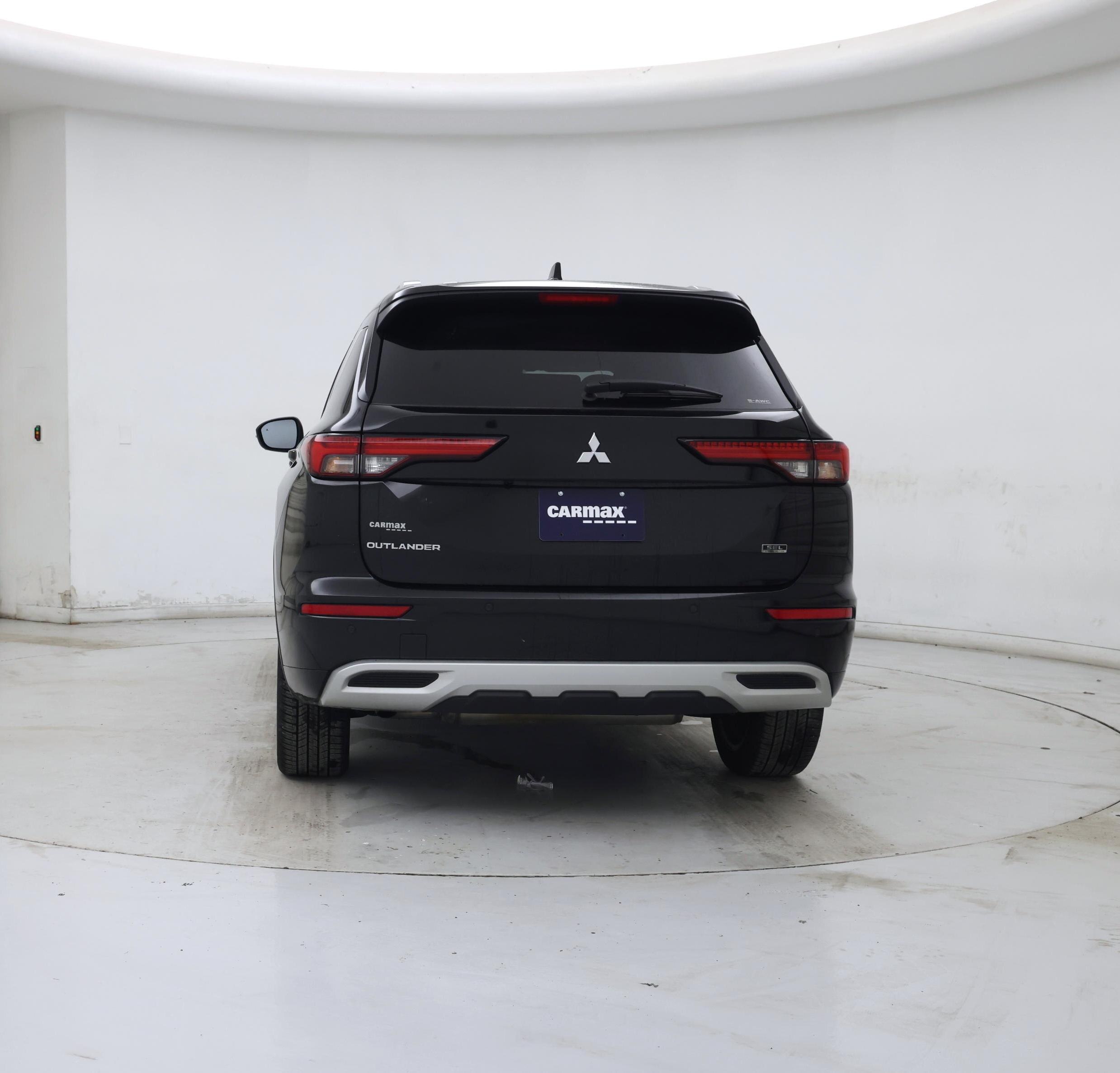 Thumbnail: 2022 Mitsubishi Outlander - 6