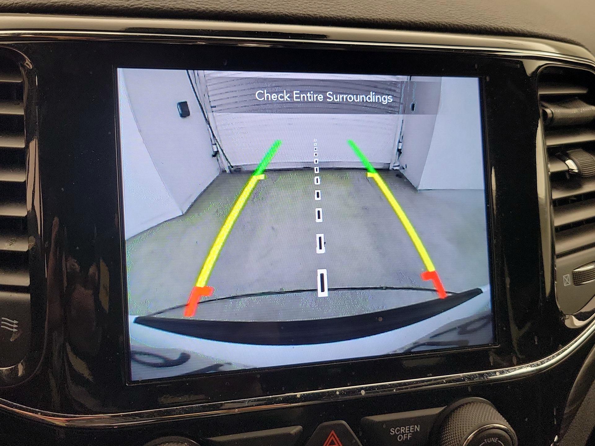 Thumbnail: 2021 Jeep Grand Cherokee - 15