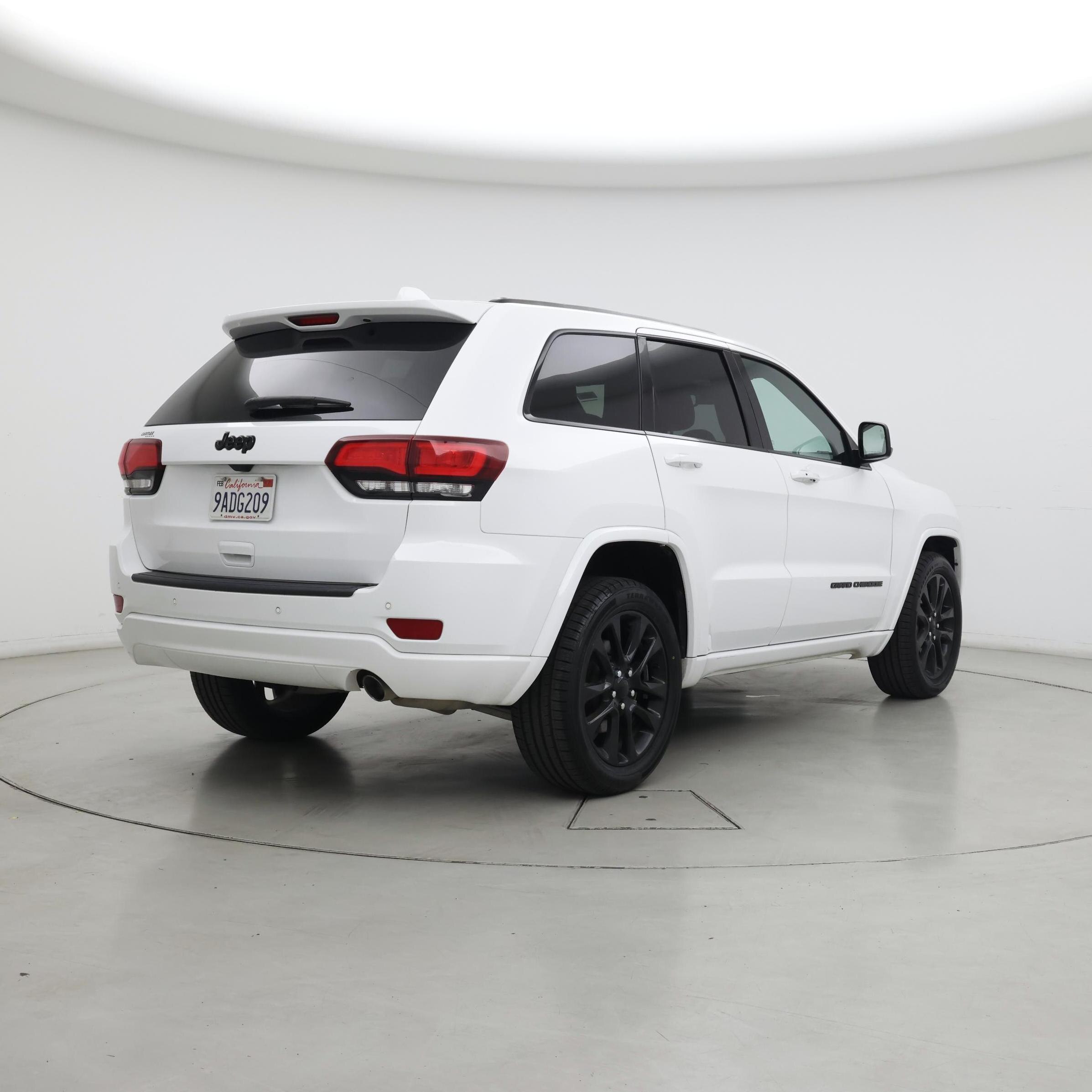 Thumbnail: 2021 Jeep Grand Cherokee - 8