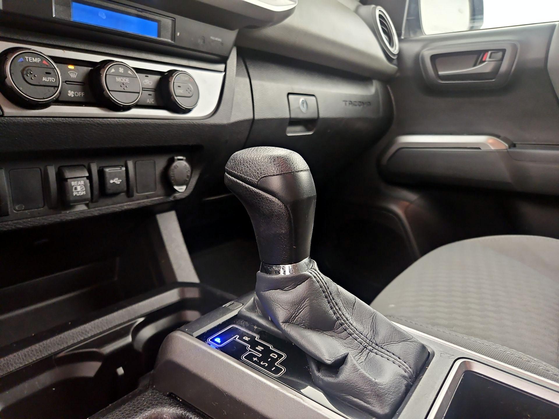 Thumbnail: 2023 Toyota Tacoma - 17