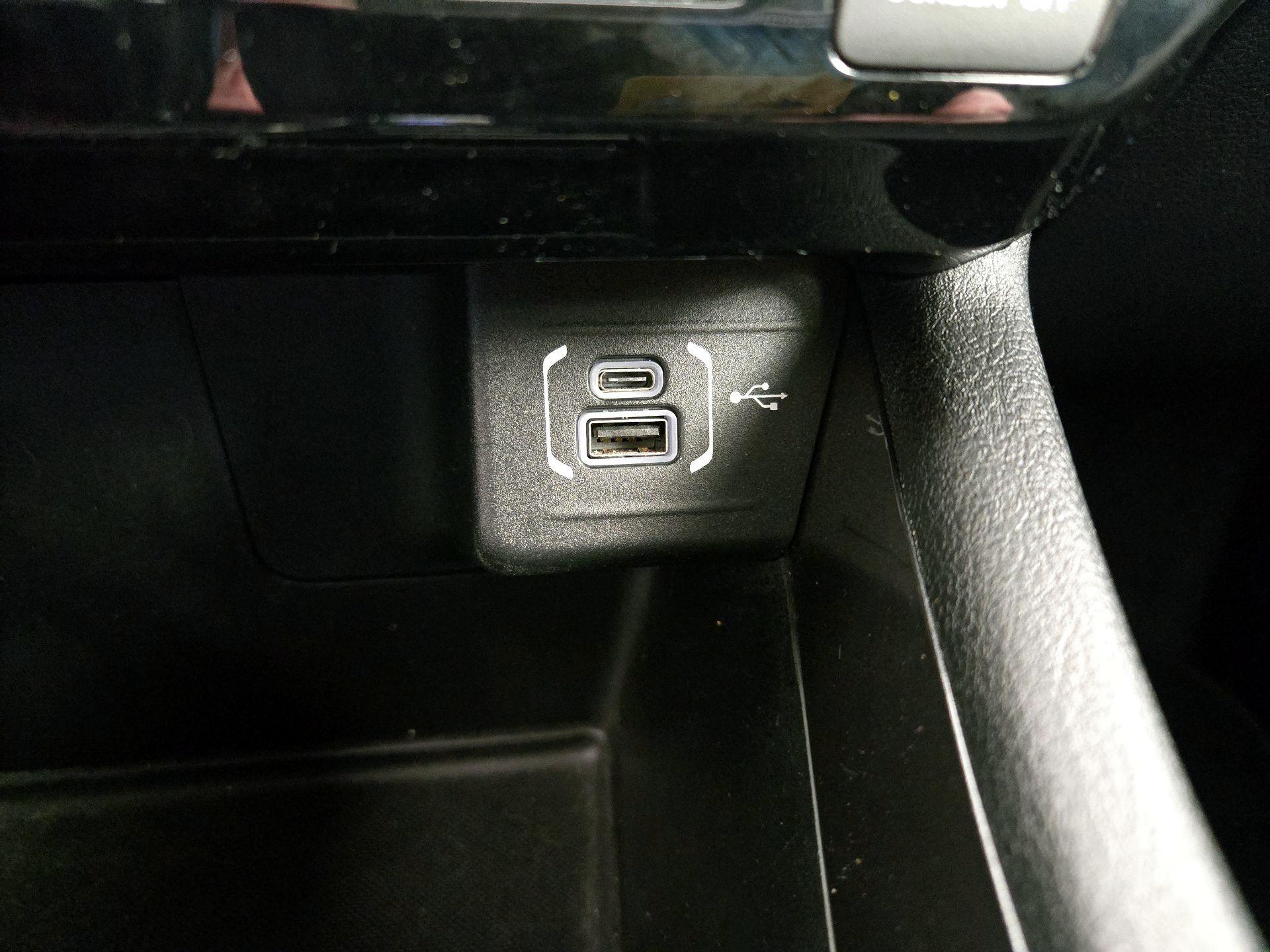 Thumbnail: 2022 Jeep Compass - 18