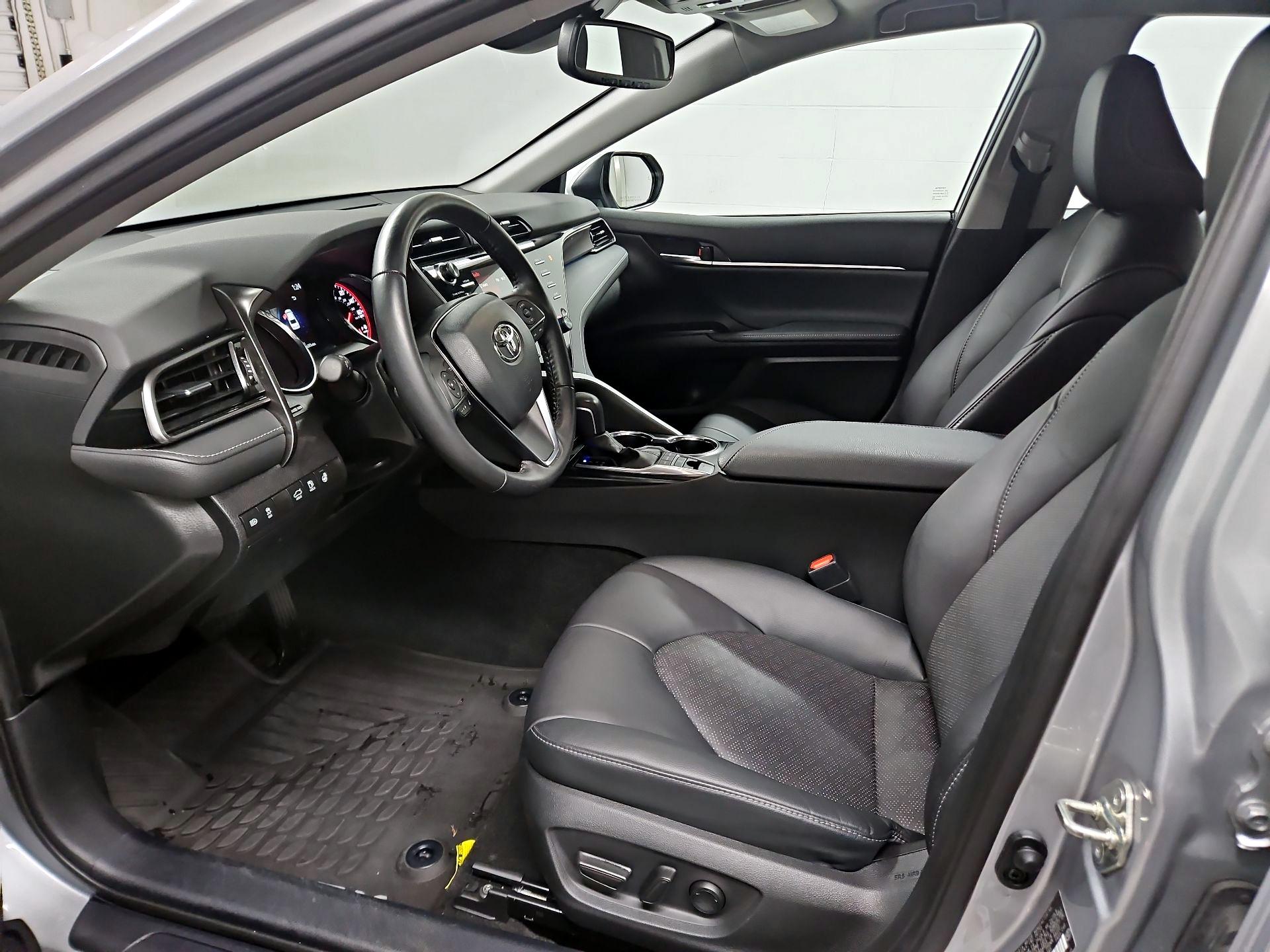 Thumbnail: 2020 Toyota Camry - 11