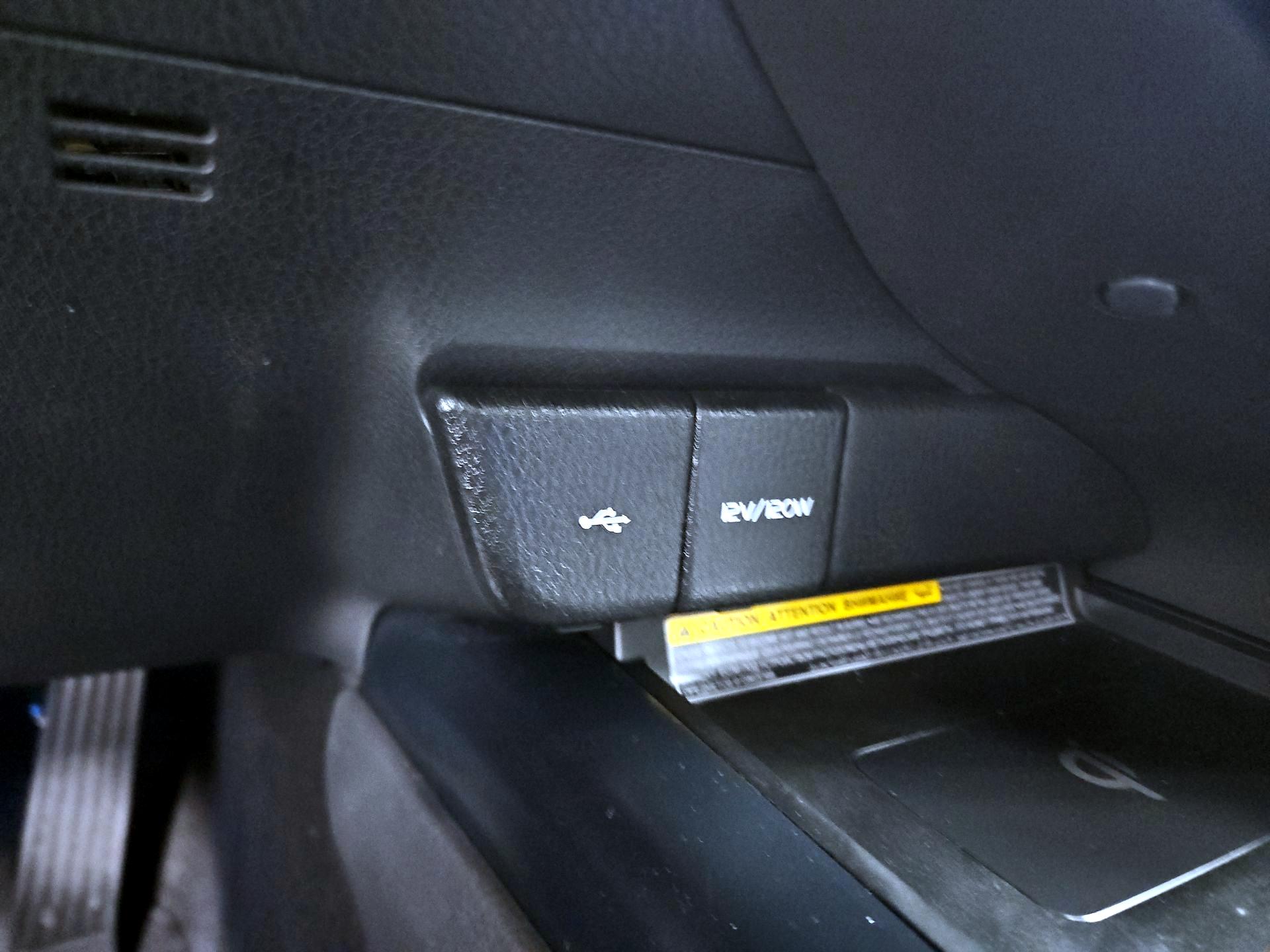 Thumbnail: 2020 Toyota Camry - 18