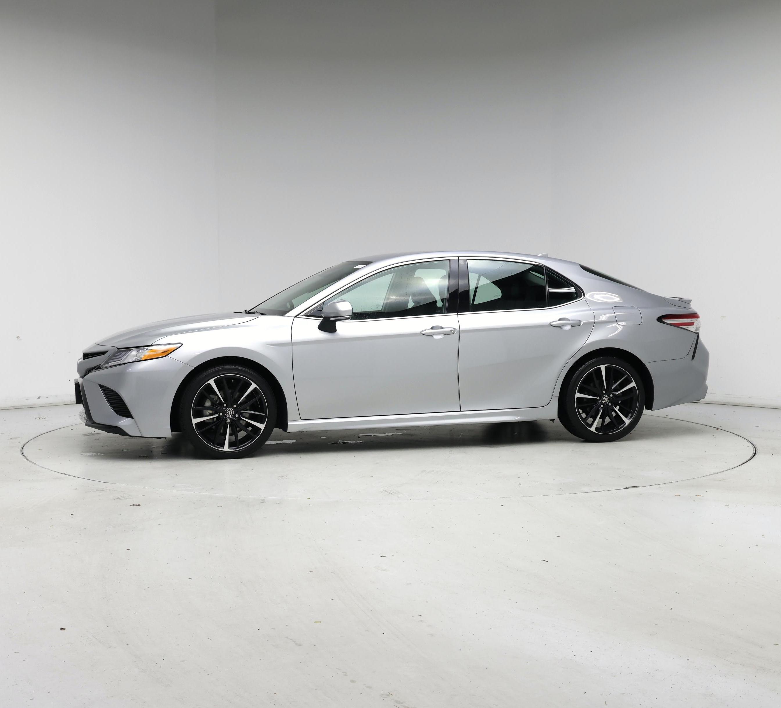 Thumbnail: 2020 Toyota Camry - 3
