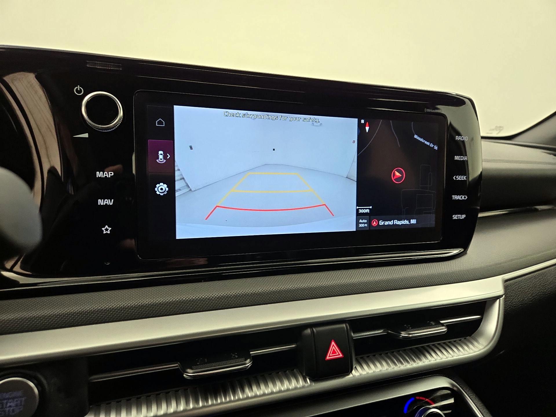 Thumbnail: 2022 Kia K5 - 15