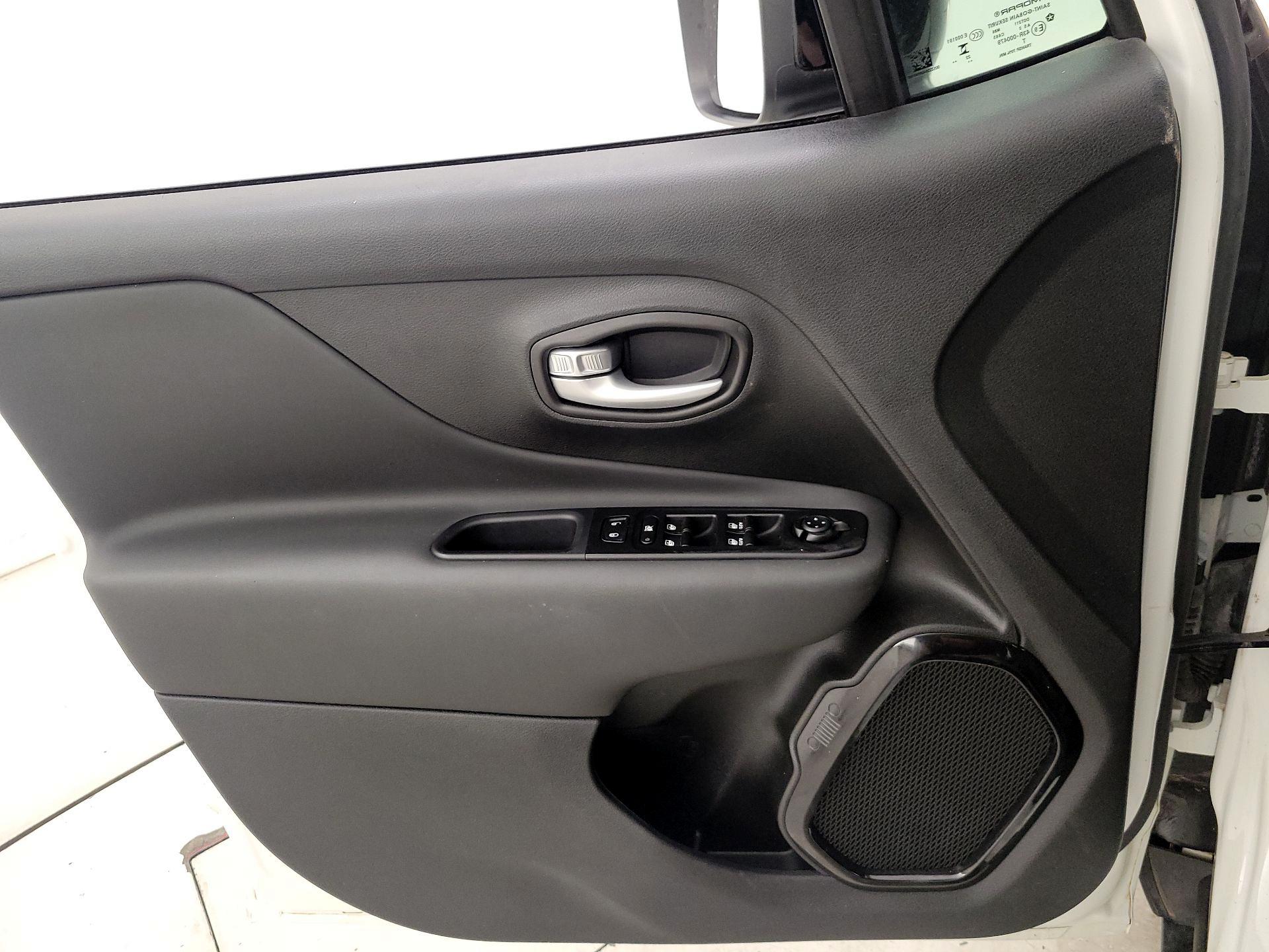 Thumbnail: 2023 Jeep Renegade - 12