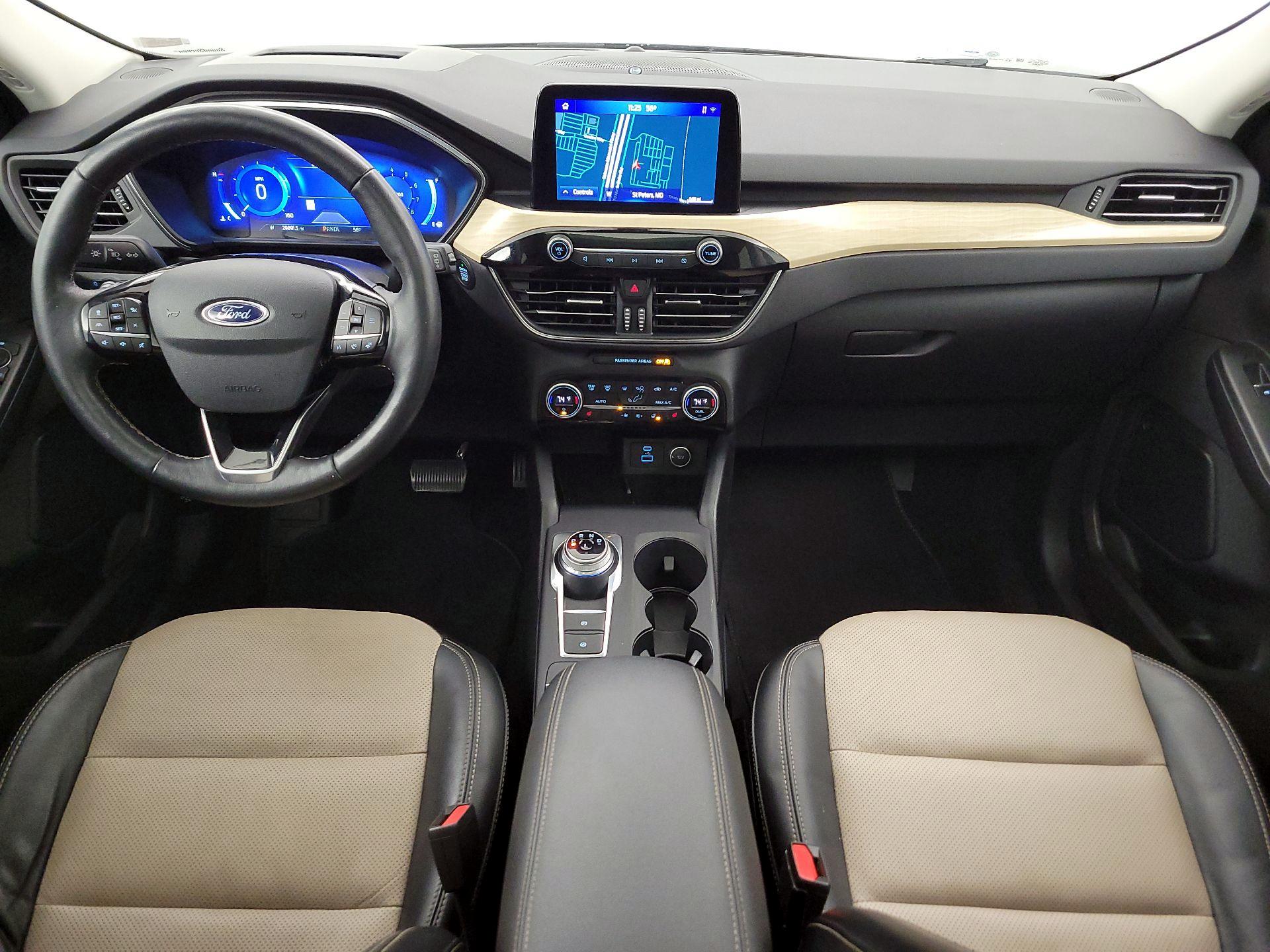 Thumbnail: 2021 Ford Escape - 9