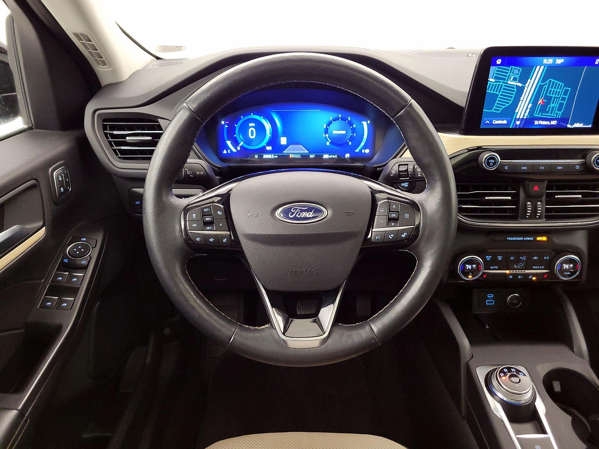 Thumbnail: 2021 Ford Escape - 10