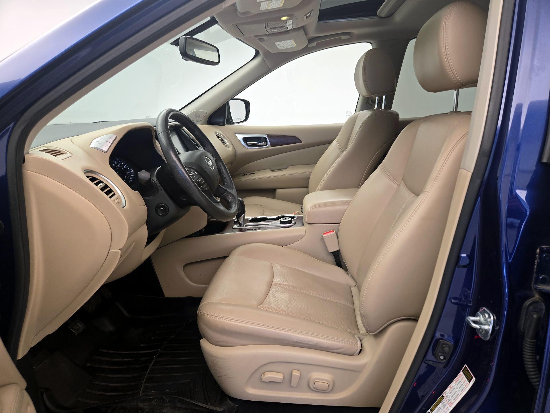 Thumbnail: 2017 Nissan Pathfinder - 11