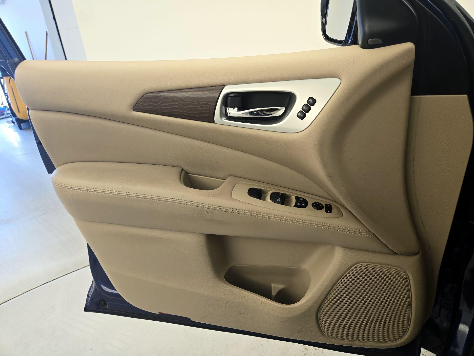 Thumbnail: 2017 Nissan Pathfinder - 12