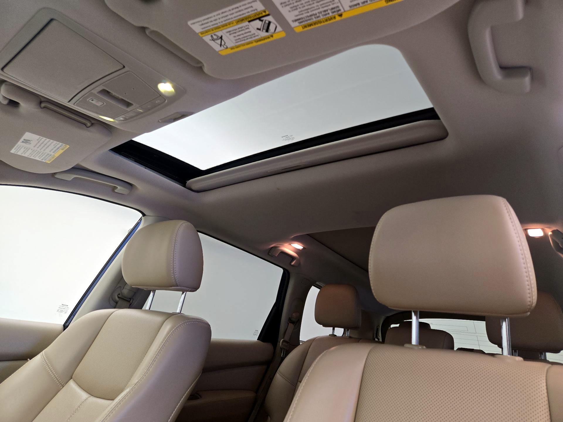 Thumbnail: 2017 Nissan Pathfinder - 20