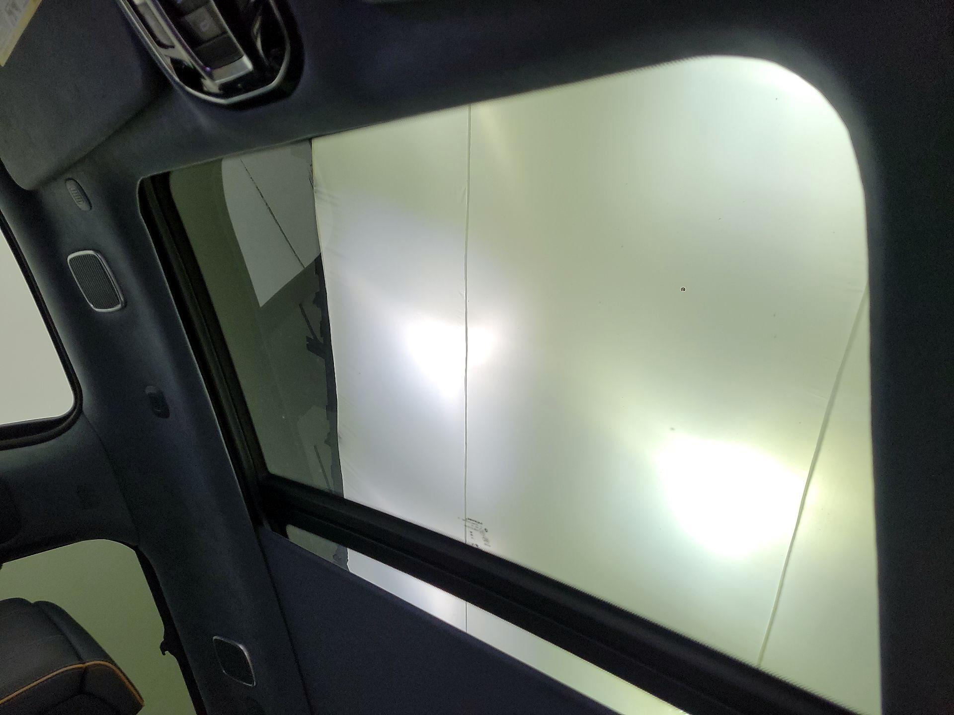 Thumbnail: 2024 Jeep Grand Wagoneer L - 18