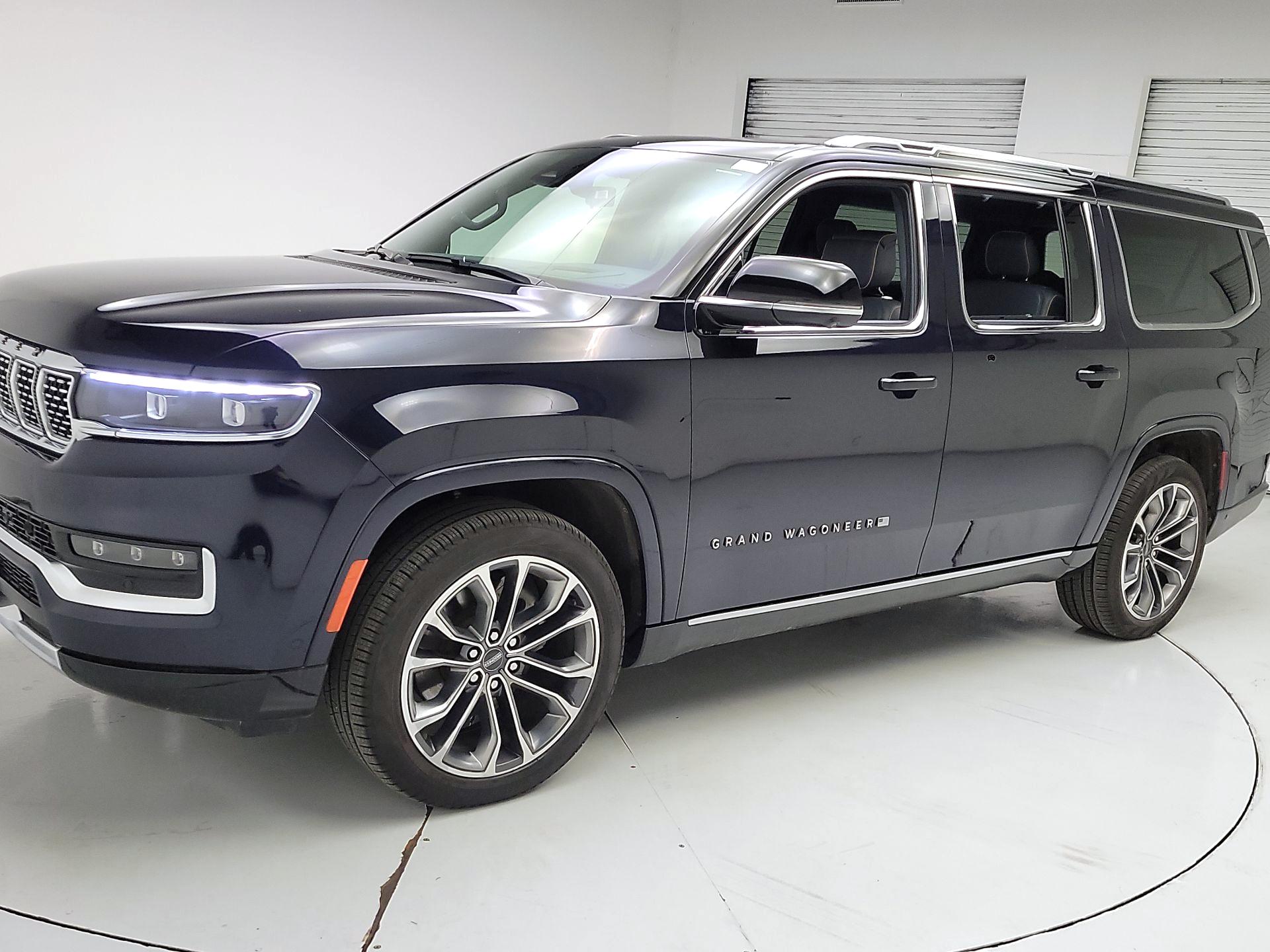 Thumbnail: 2024 Jeep Grand Wagoneer L - 3