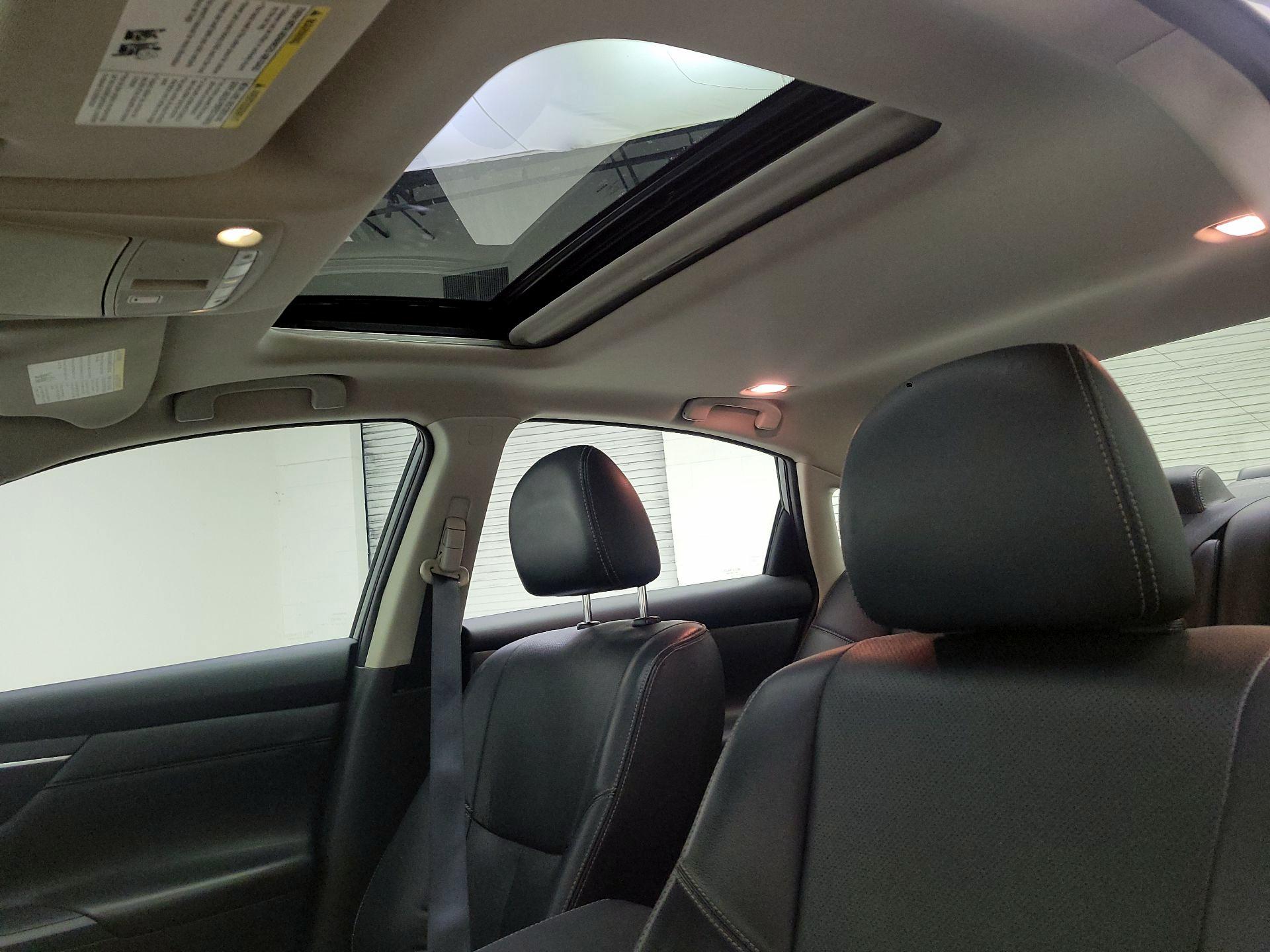 Thumbnail: 2017 Nissan Altima - 20