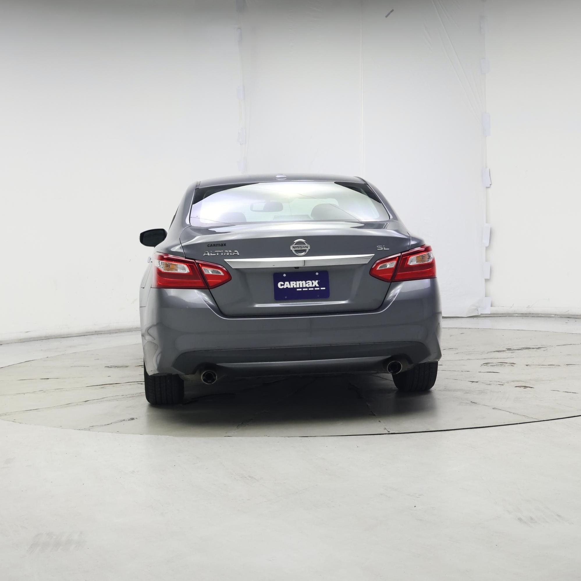 Thumbnail: 2017 Nissan Altima - 6