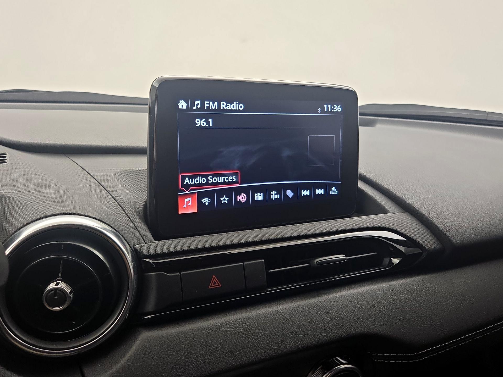 Thumbnail: 2021 Mazda MX-5 Miata - 16