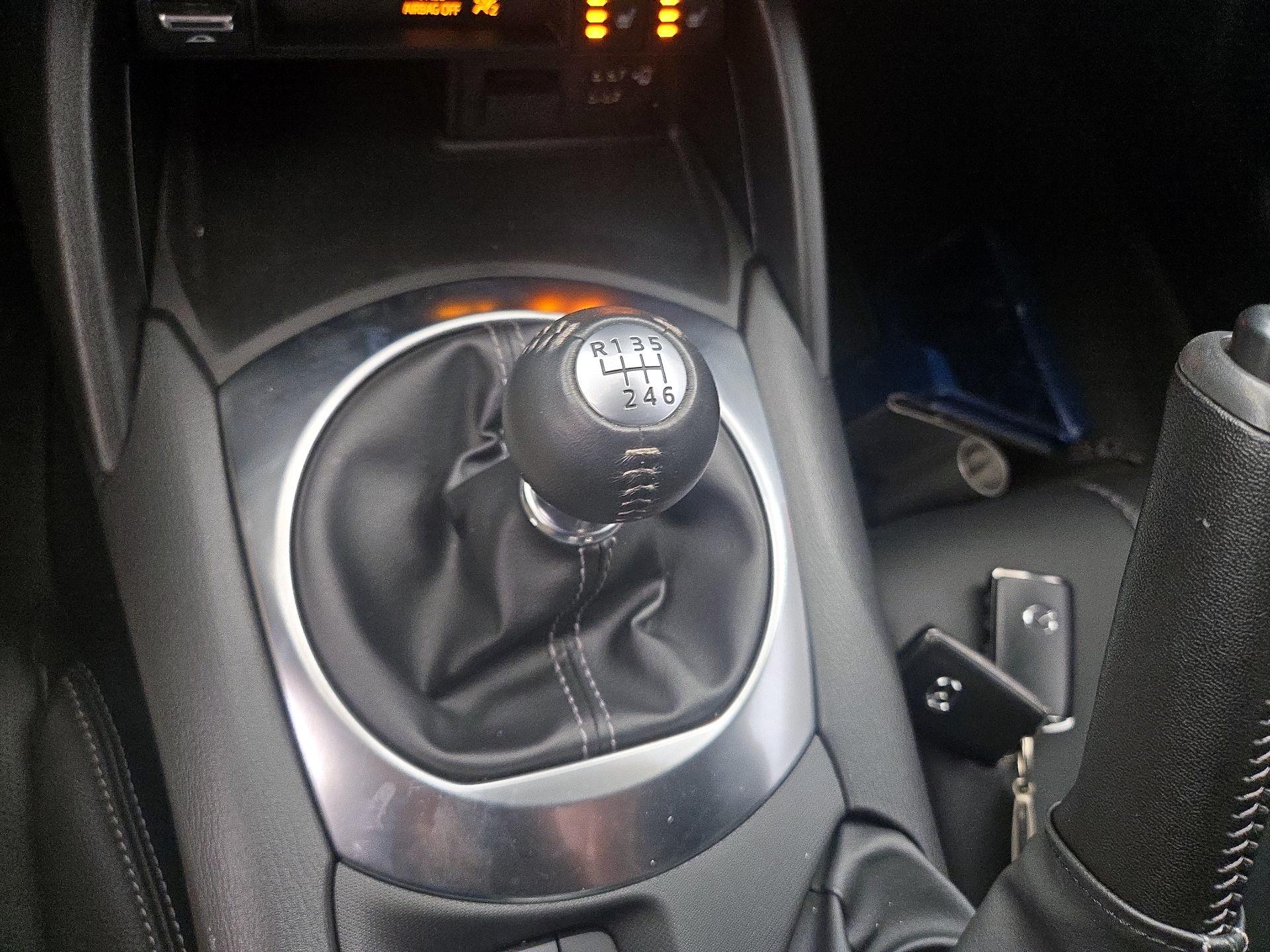 Thumbnail: 2021 Mazda MX-5 Miata - 18