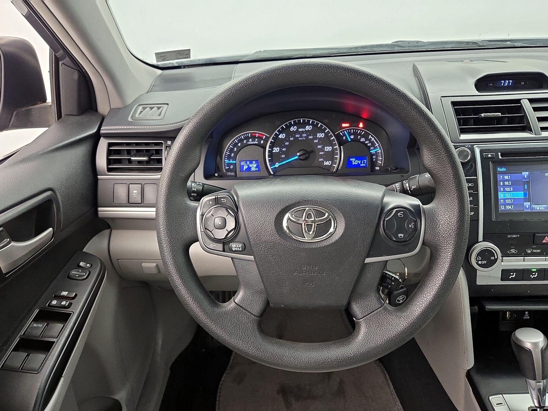 Thumbnail: 2014 Toyota Camry - 10