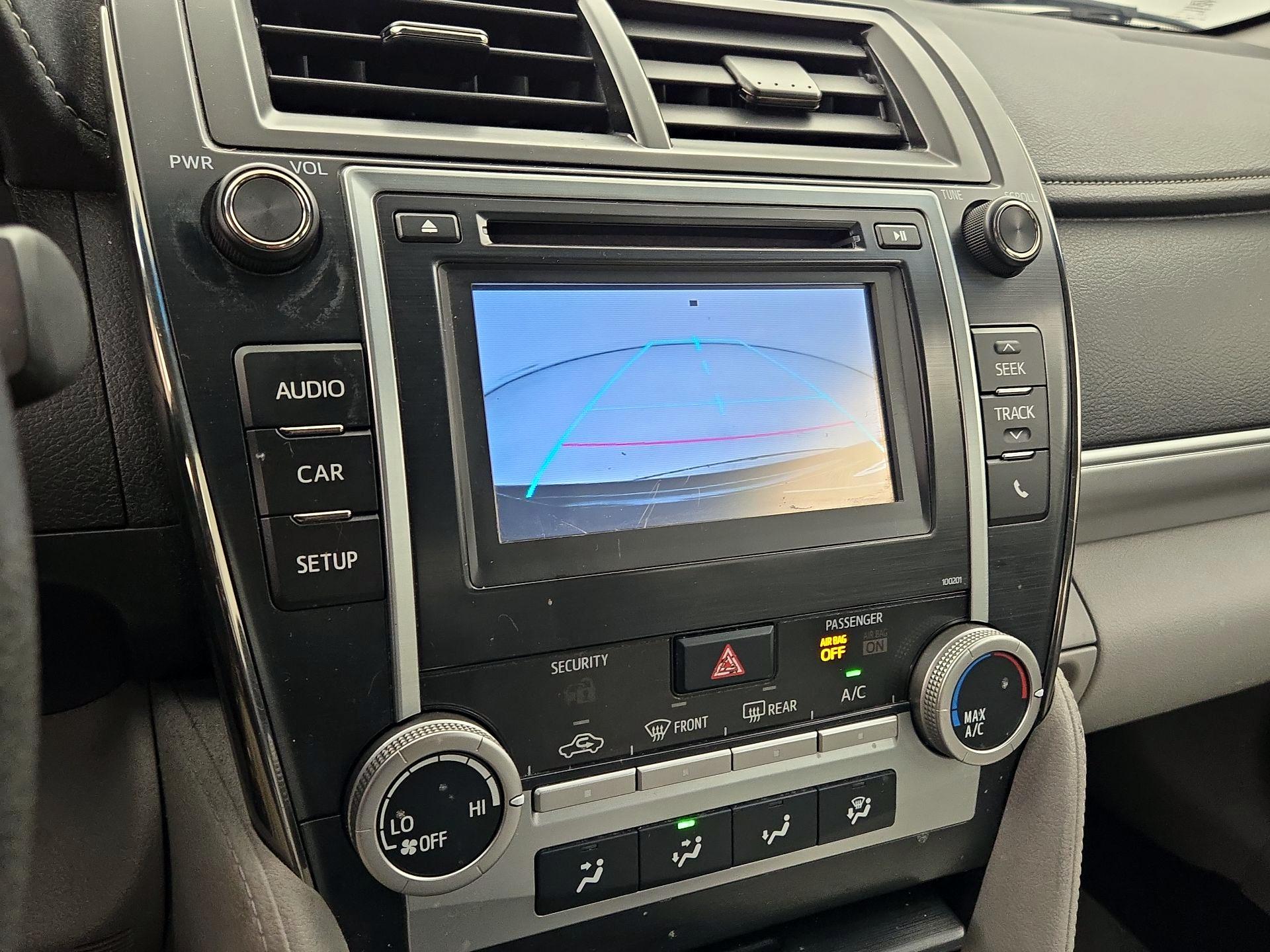 Thumbnail: 2014 Toyota Camry - 14