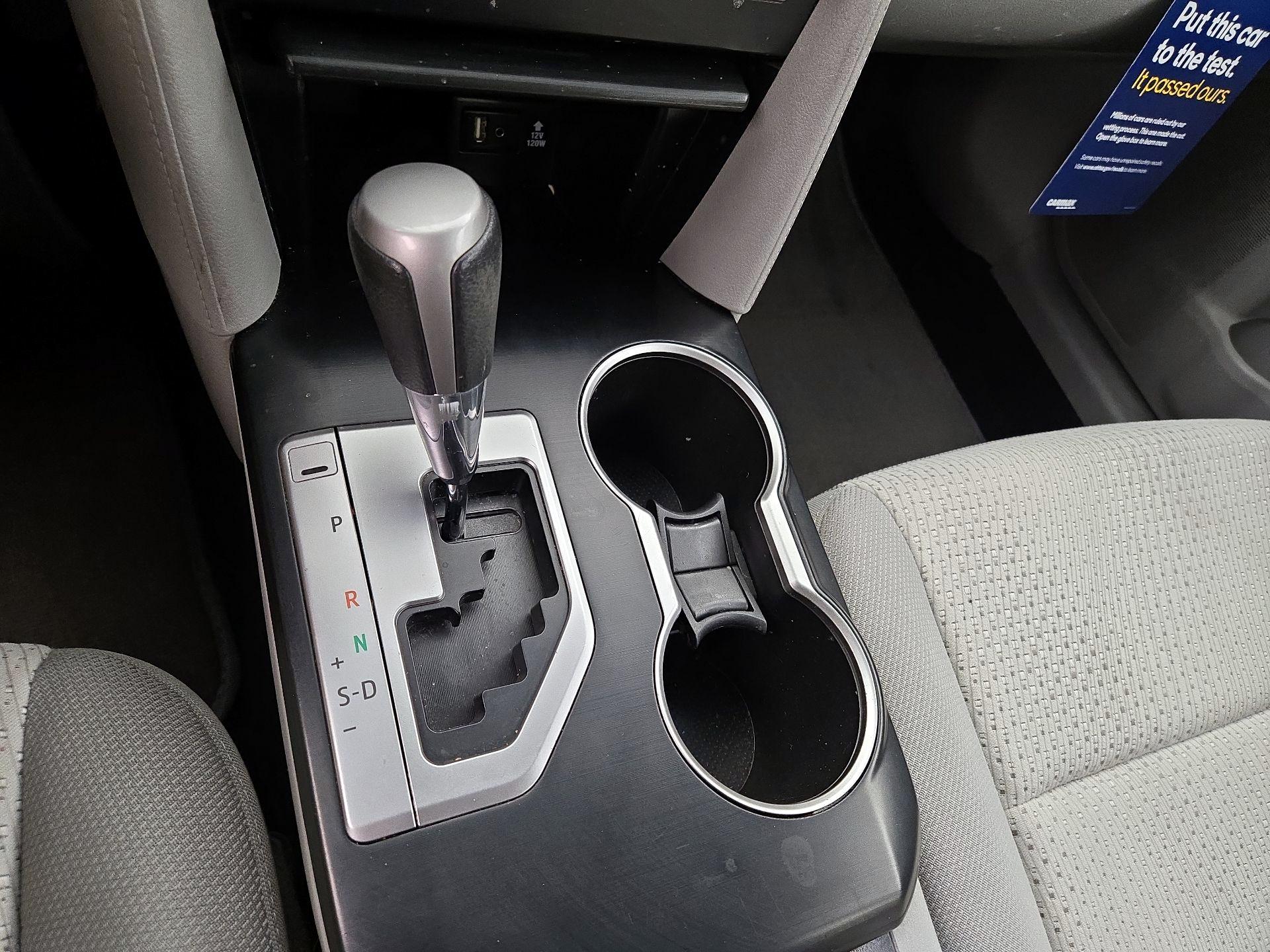 Thumbnail: 2014 Toyota Camry - 17