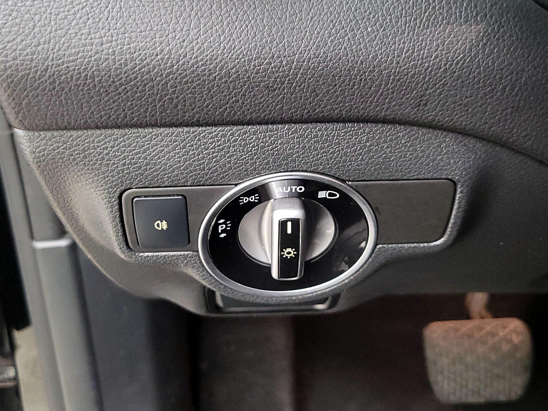 Thumbnail: 2019 Mercedes-Benz CLA - 13