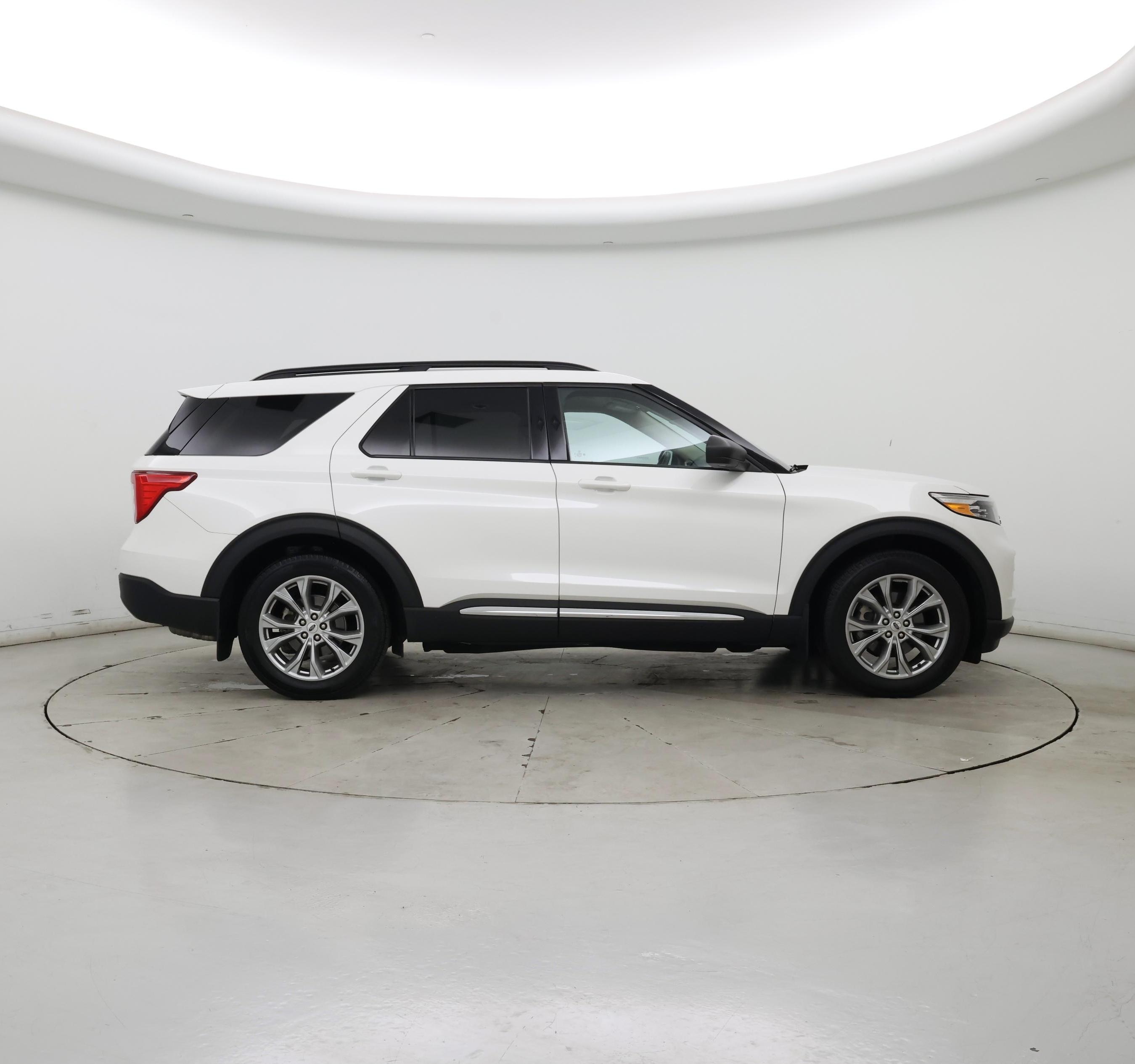 Thumbnail: 2023 Ford Explorer - 7