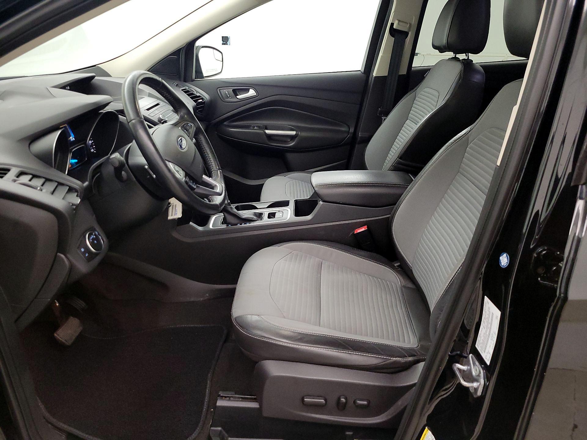 Thumbnail: 2017 Ford Escape - 11