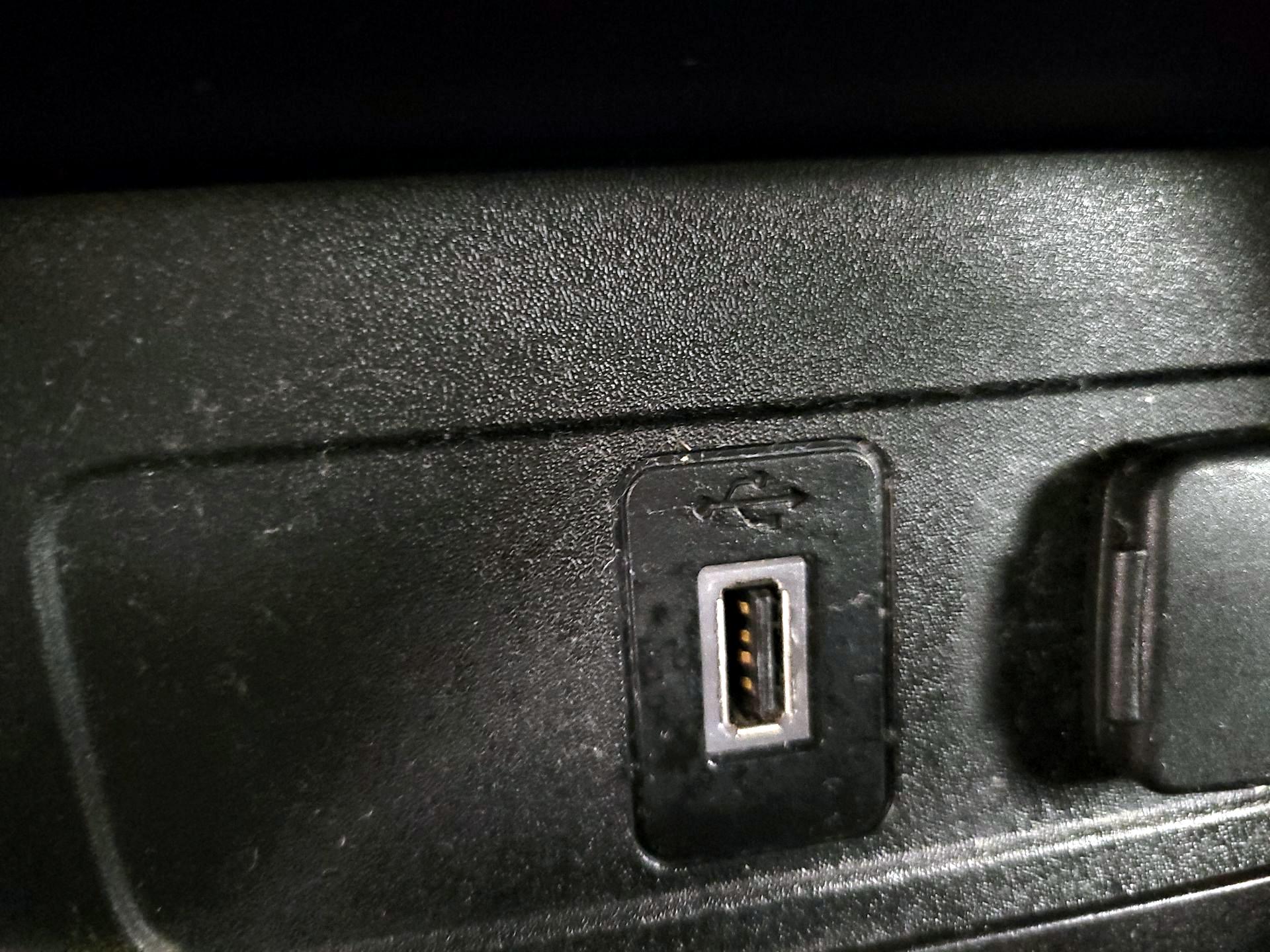 Thumbnail: 2017 Ford Escape - 18