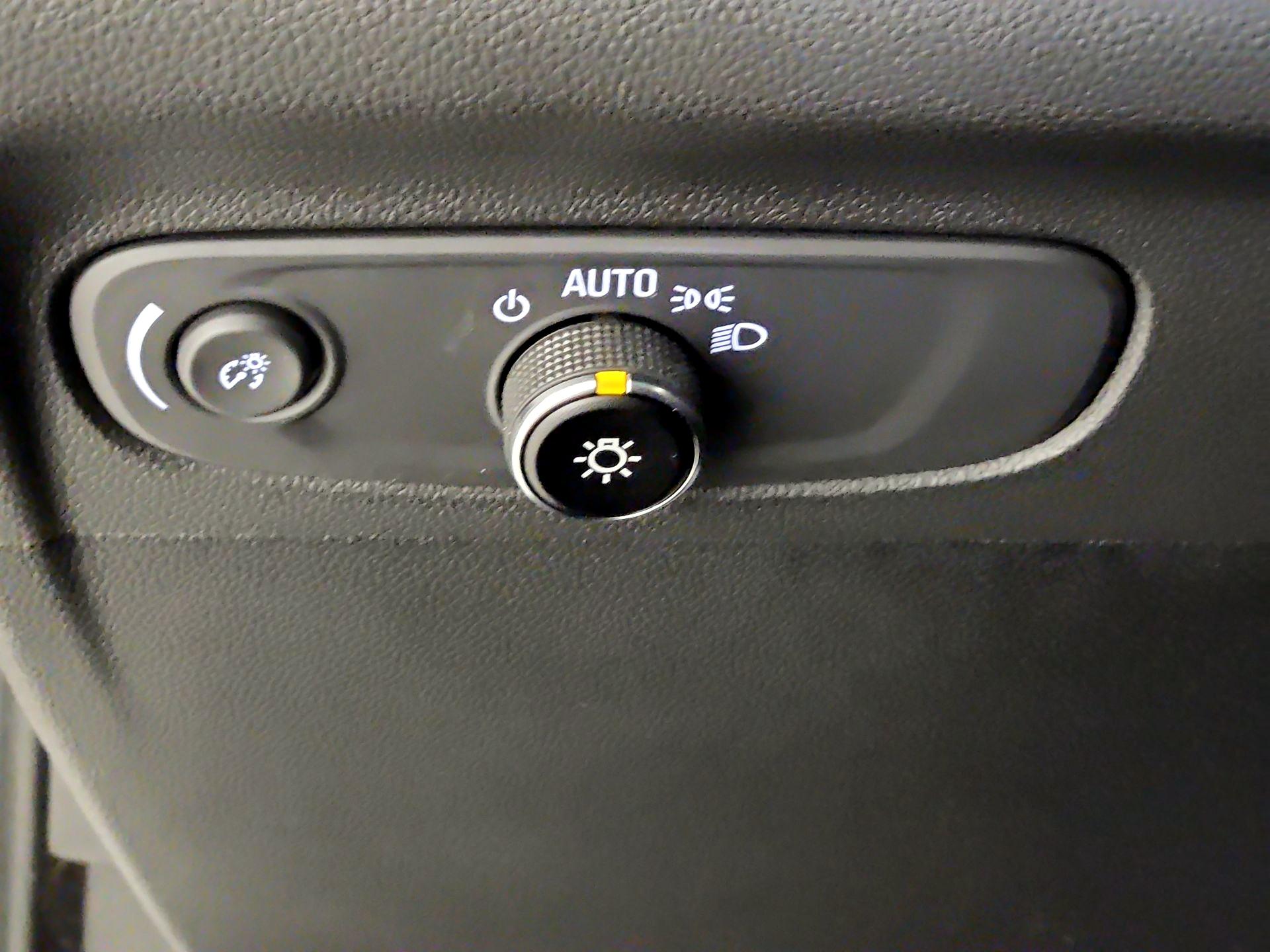 Thumbnail: 2023 Buick Envision - 13