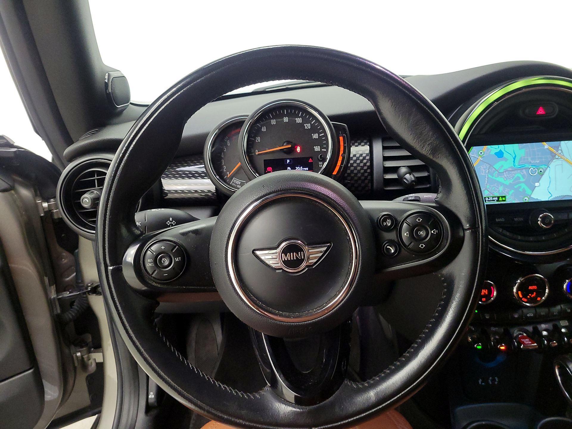 Thumbnail: 2018 MINI Cooper - 10