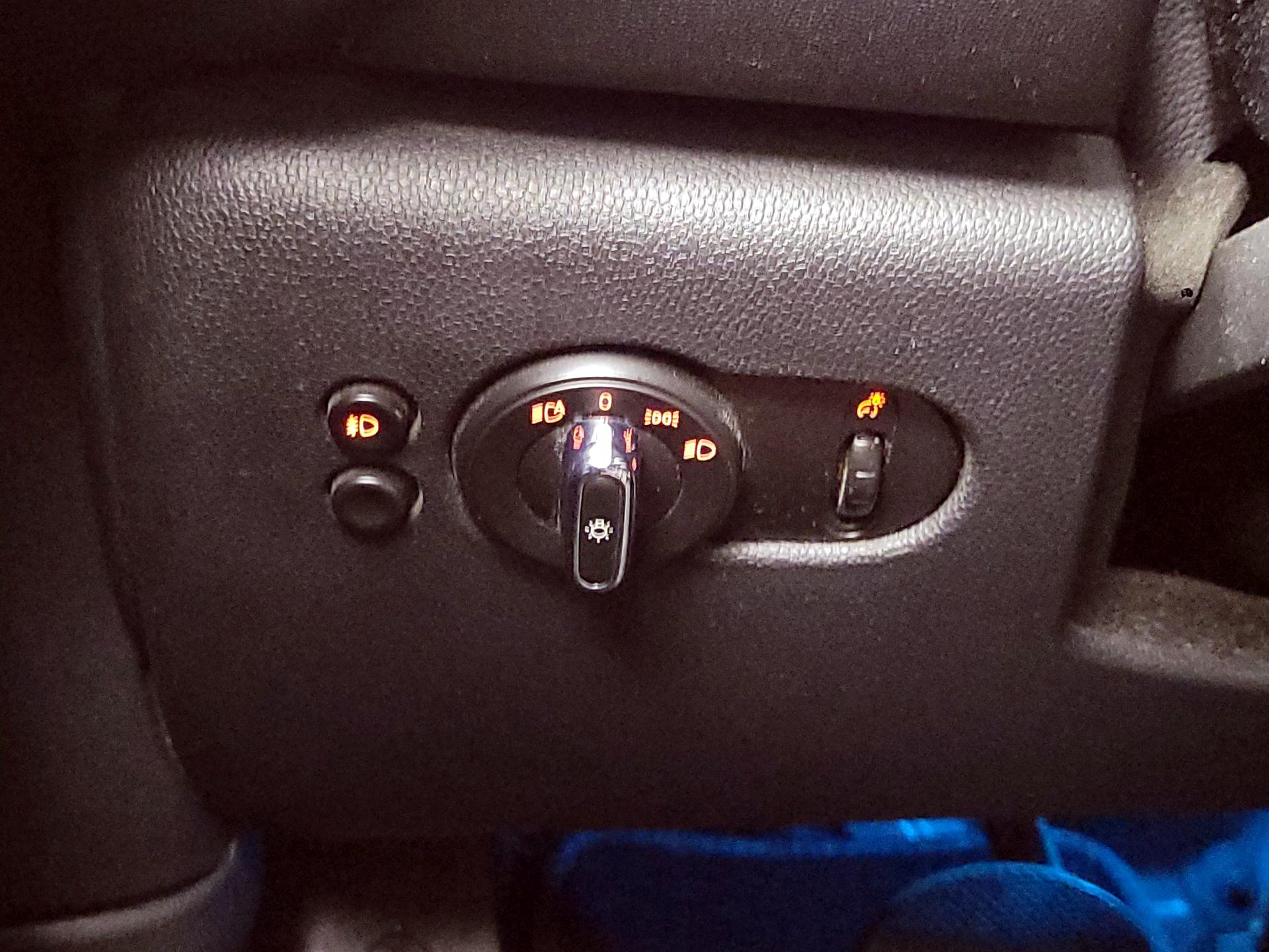 Thumbnail: 2018 MINI Cooper - 13