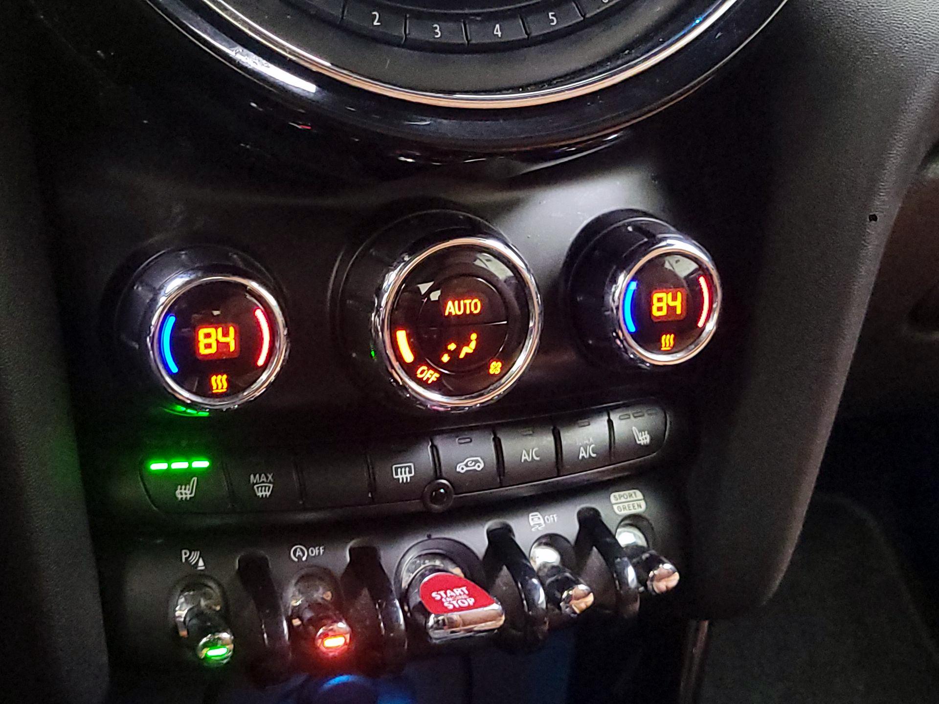 Thumbnail: 2018 MINI Cooper - 17