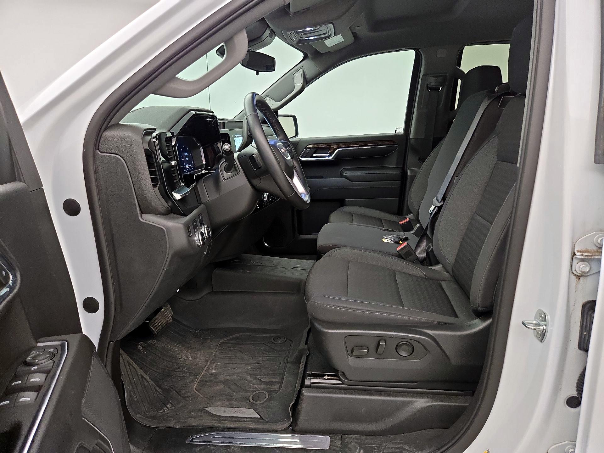 Thumbnail: 2023 GMC Sierra 1500 - 11