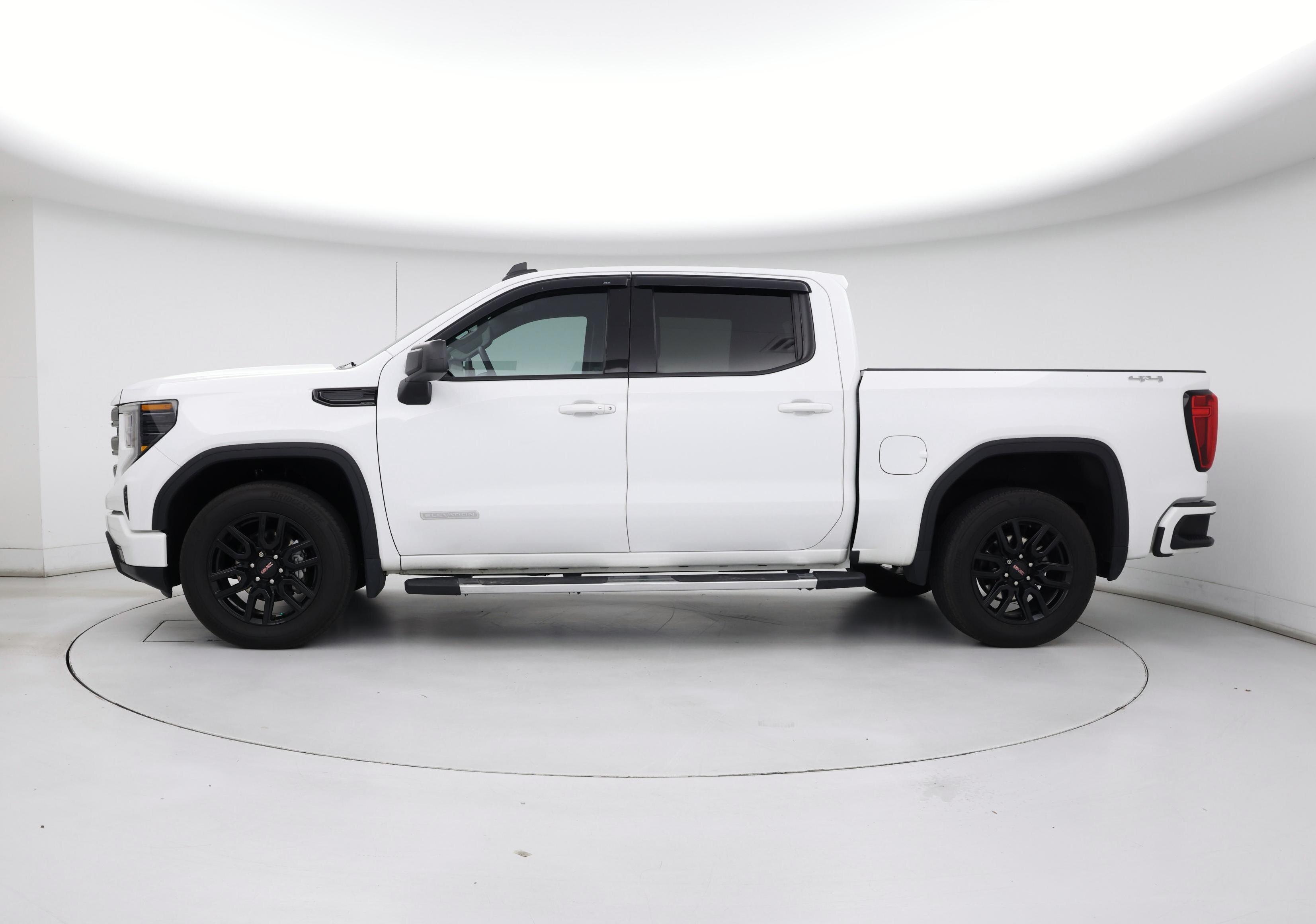 Thumbnail: 2023 GMC Sierra 1500 - 3