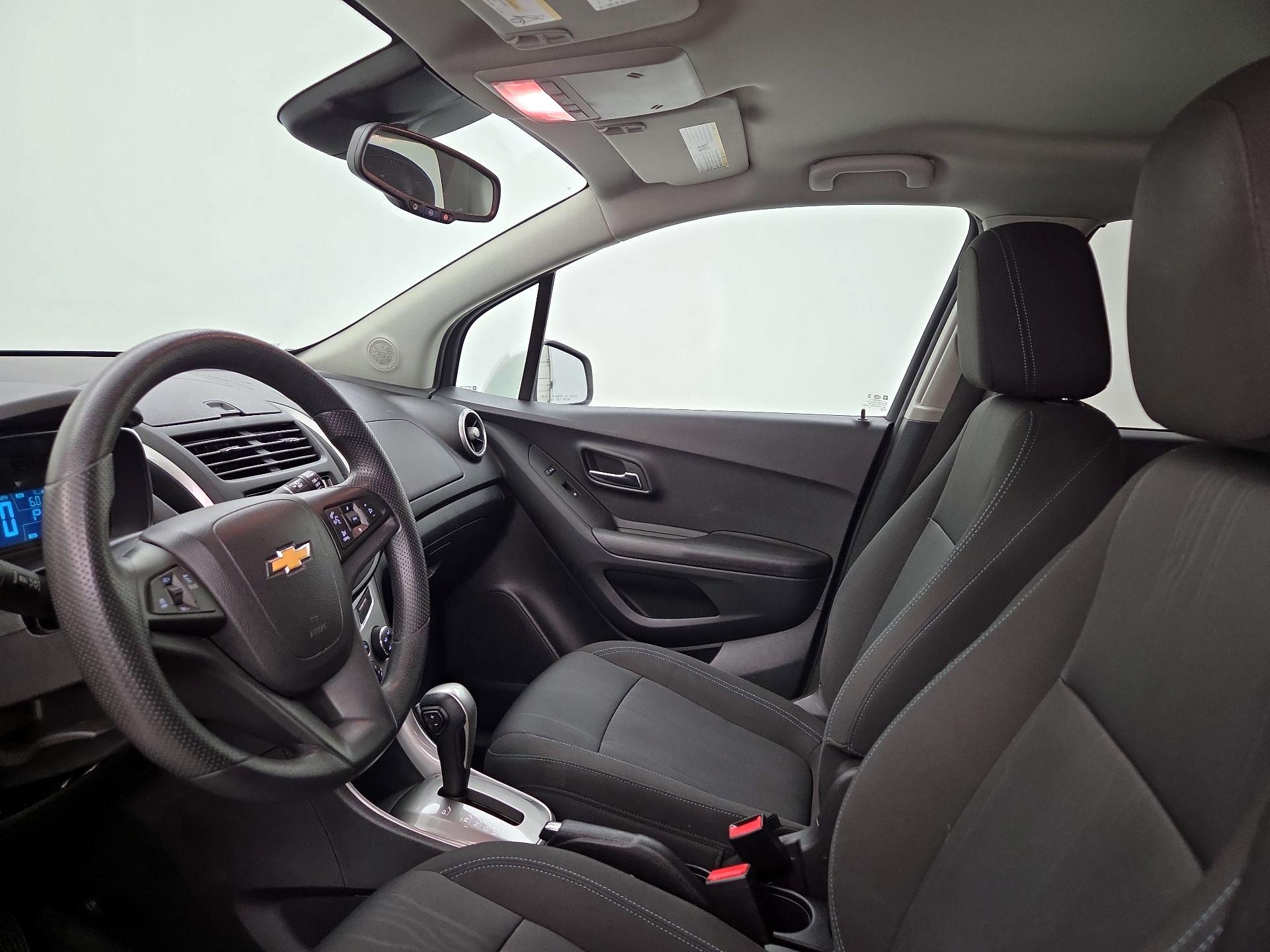 Thumbnail: 2015 Chevrolet Trax - 11