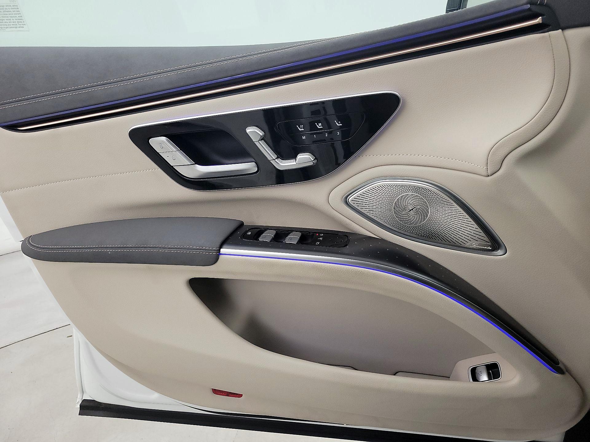 Thumbnail: 2022 Mercedes-Benz EQS - 12